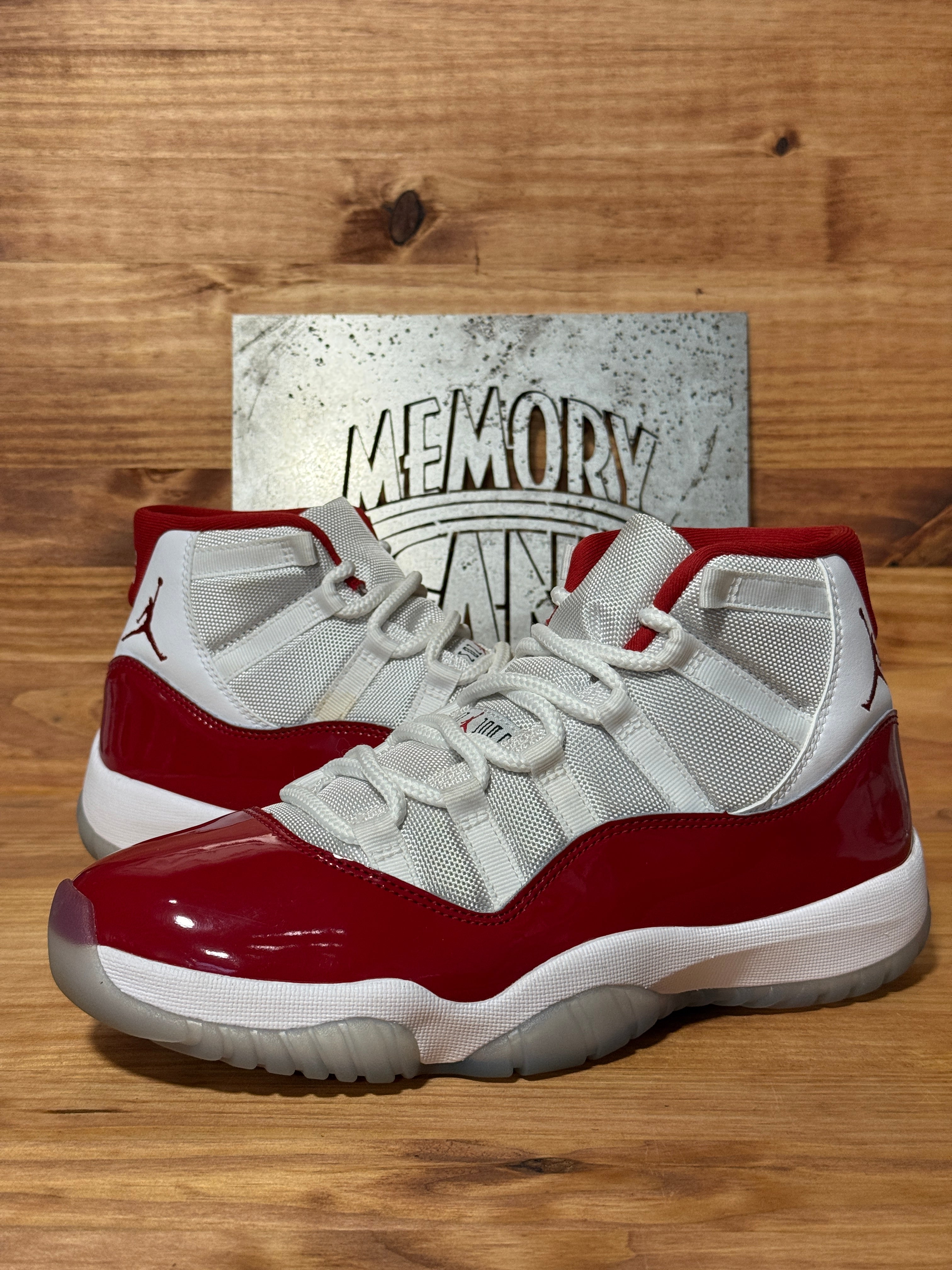 Jordan 11 Retro Cherry (2022)