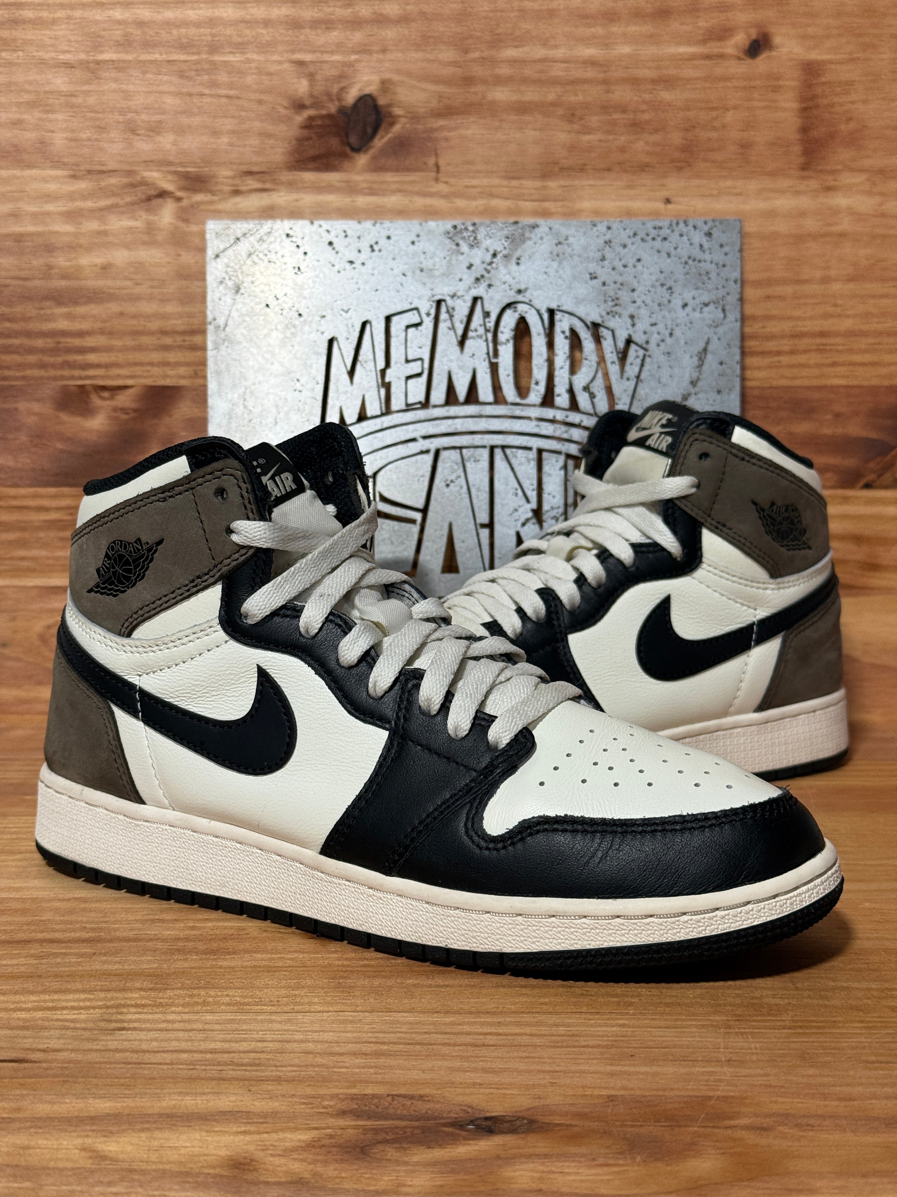 Jordan 1 Retro High Dark Mocha (GS)