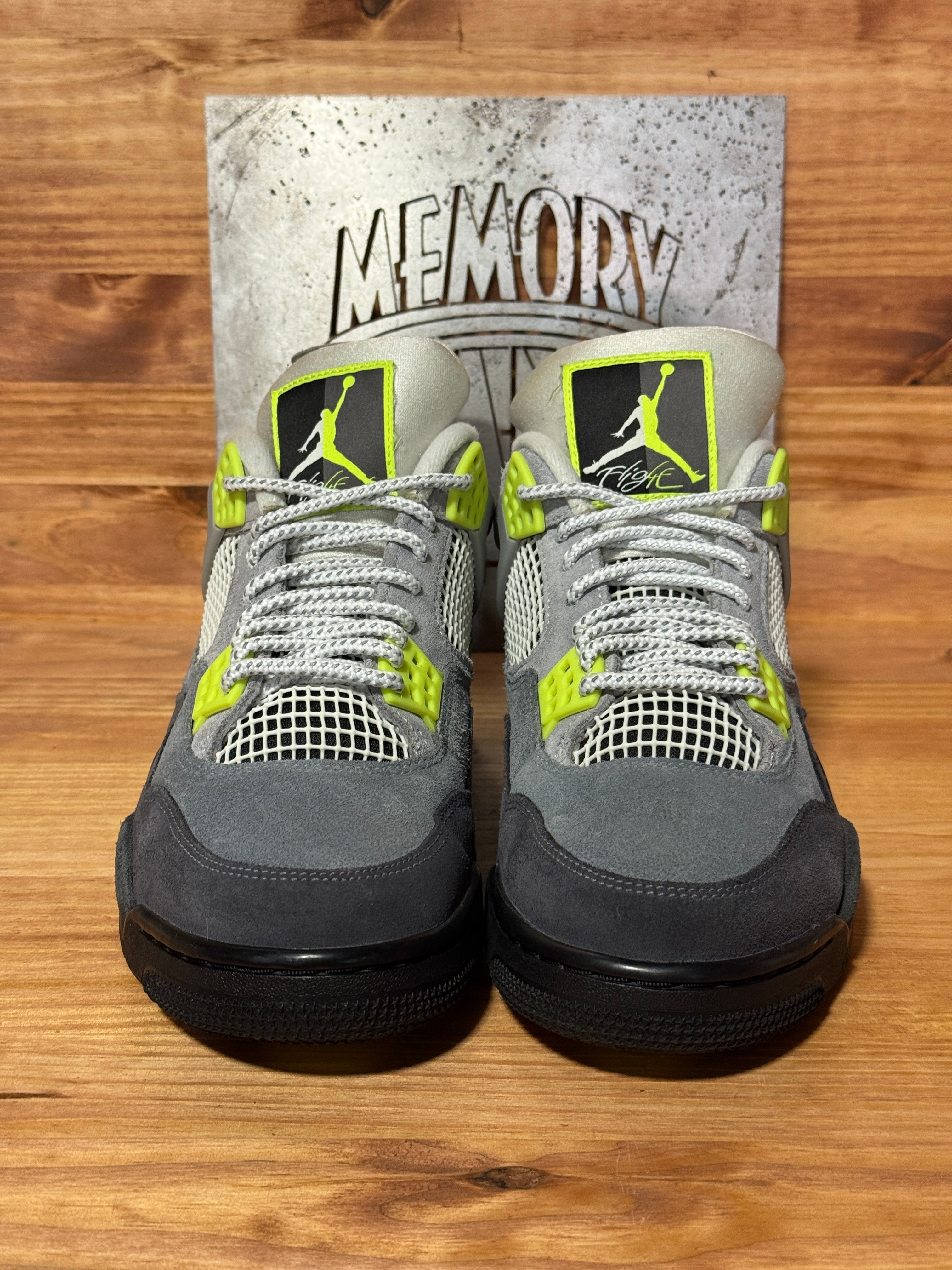 Jordan 4 Retro SE 95 Neon