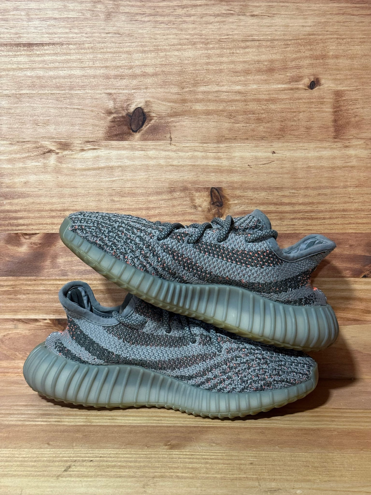adidas Yeezy Boost 350 V2 Beluga - Size 7