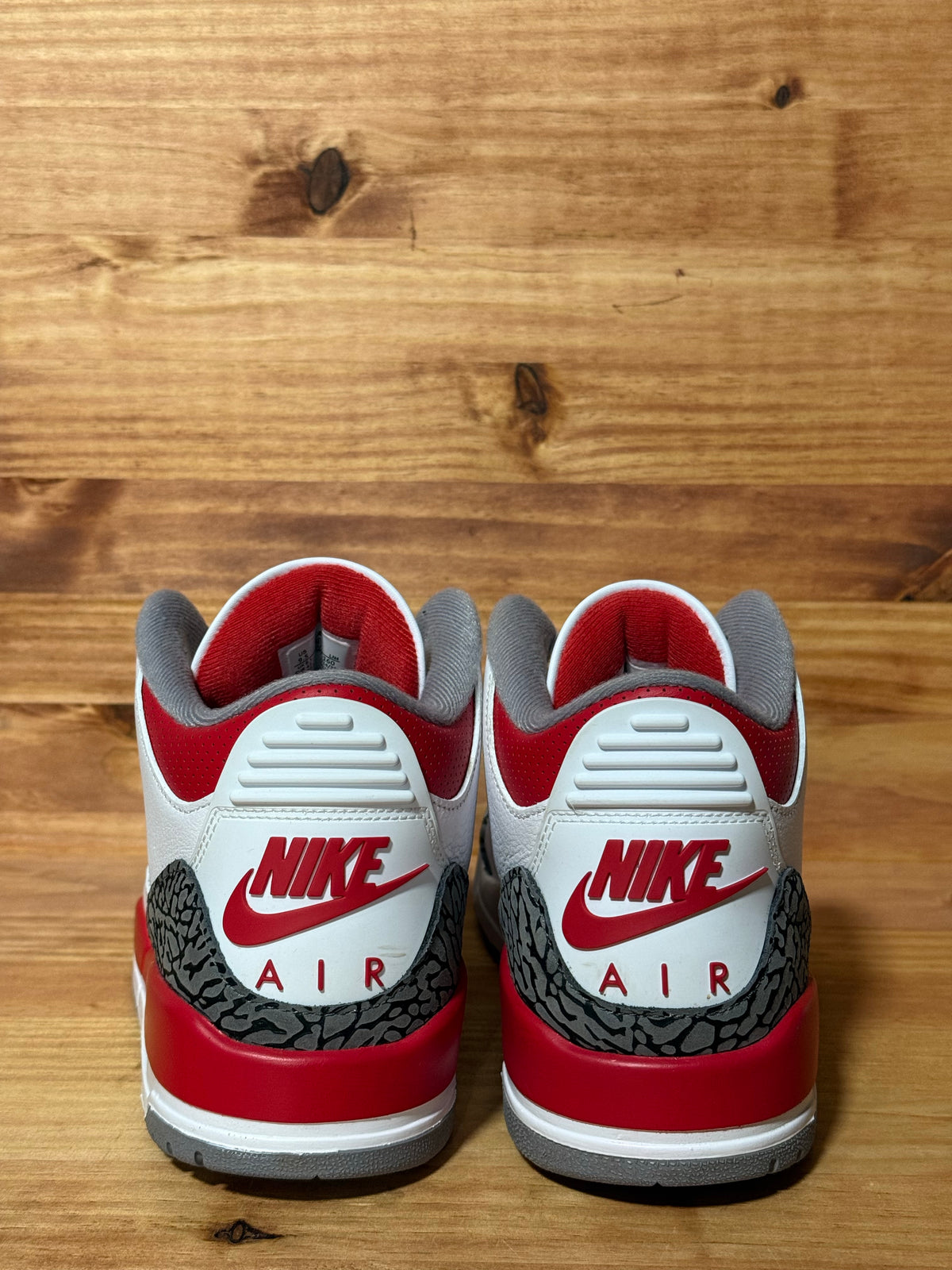 Jordan 3 Retro Fire Red (2022)