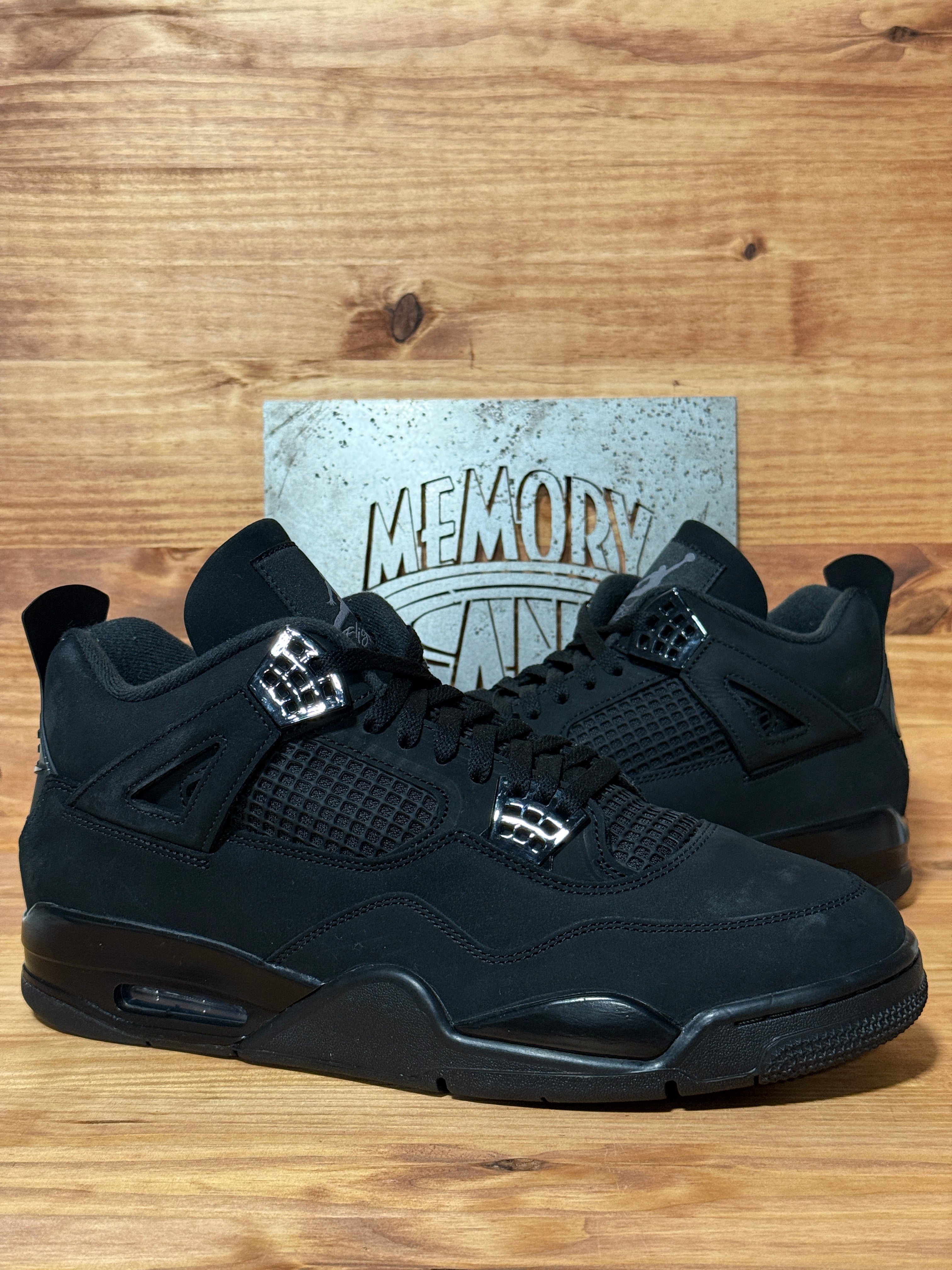 Jordan 4 Retro Black Cat (2025)