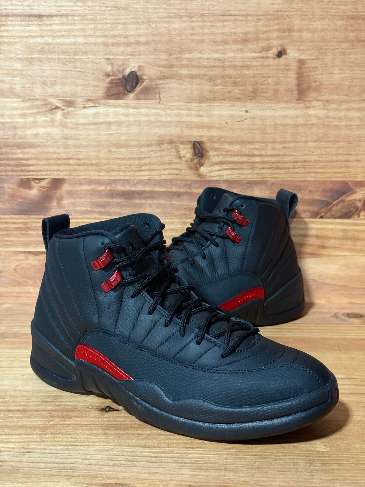 Jordan 12 Retro Bloodline - Size 9