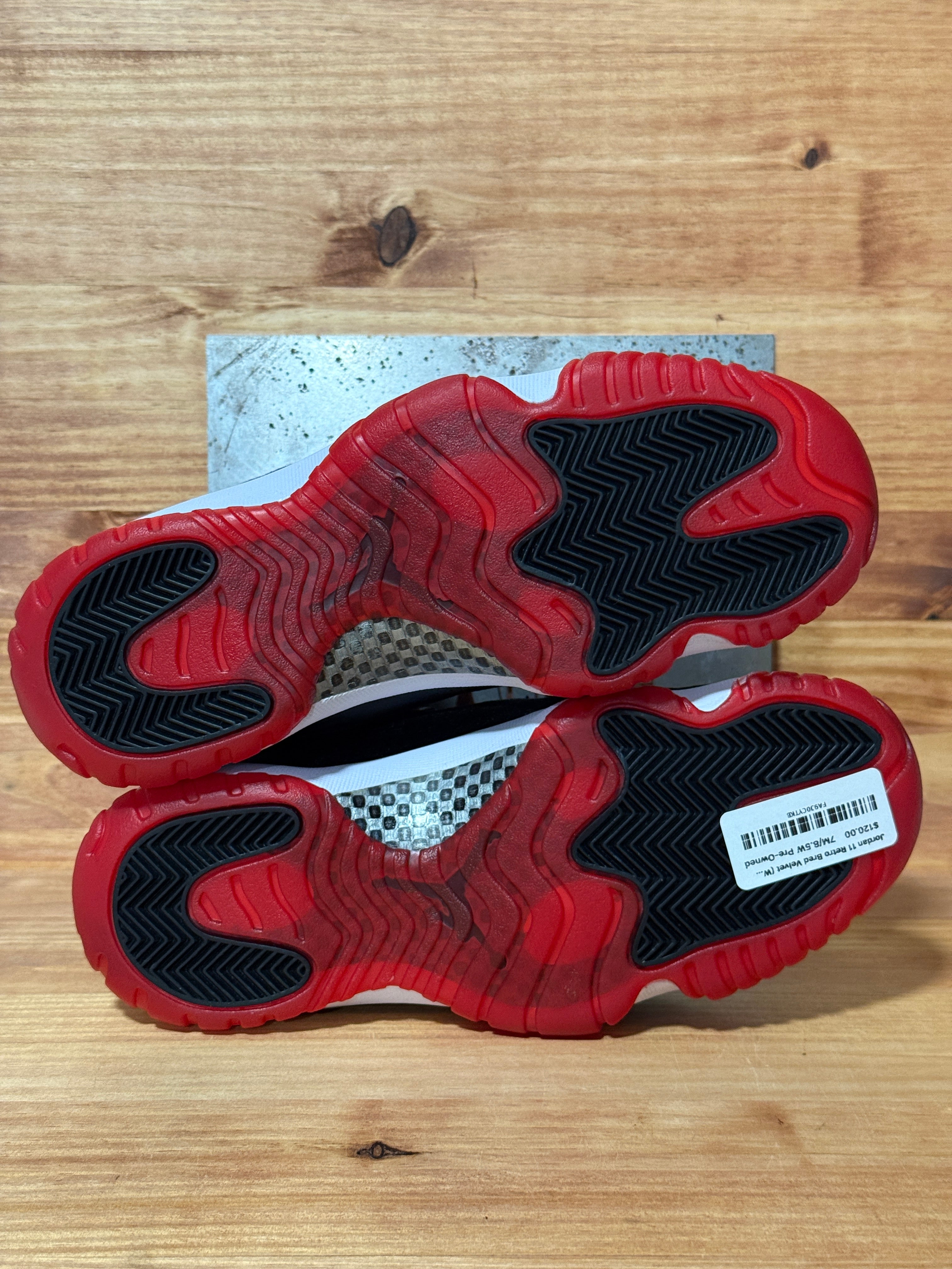 Jordan 11 Retro Bred Velvet (Women's)
