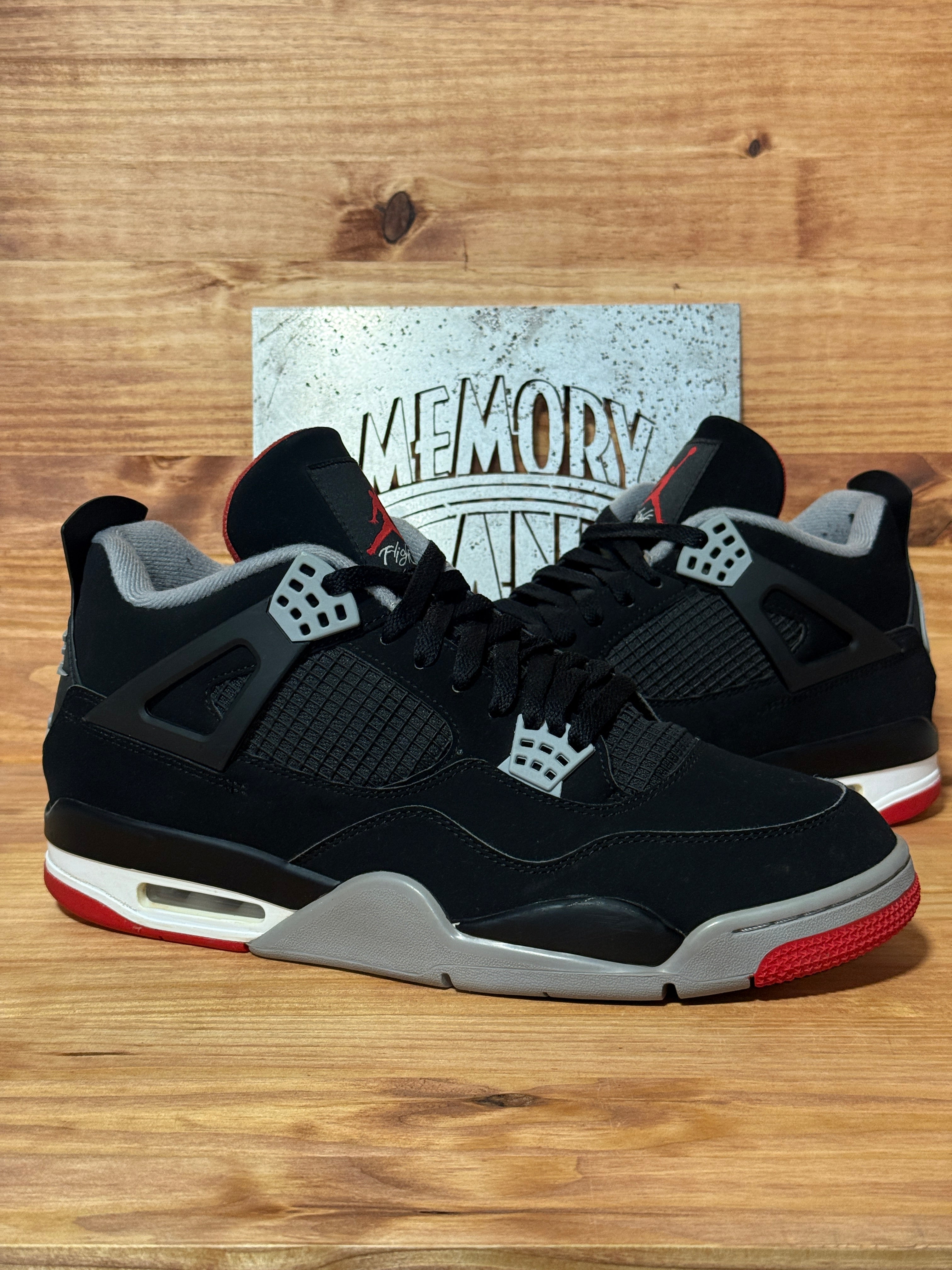 Jordan 4 Retro Bred (2019)