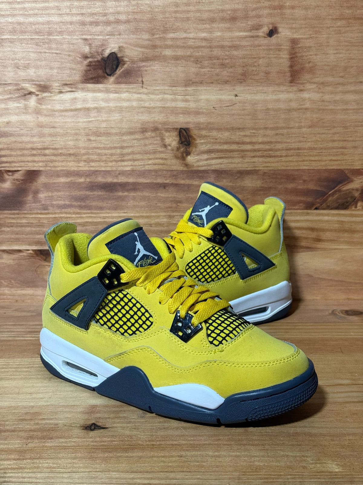 Jordan 4 Retro Lightning (2021) (GS) - Size 5Y