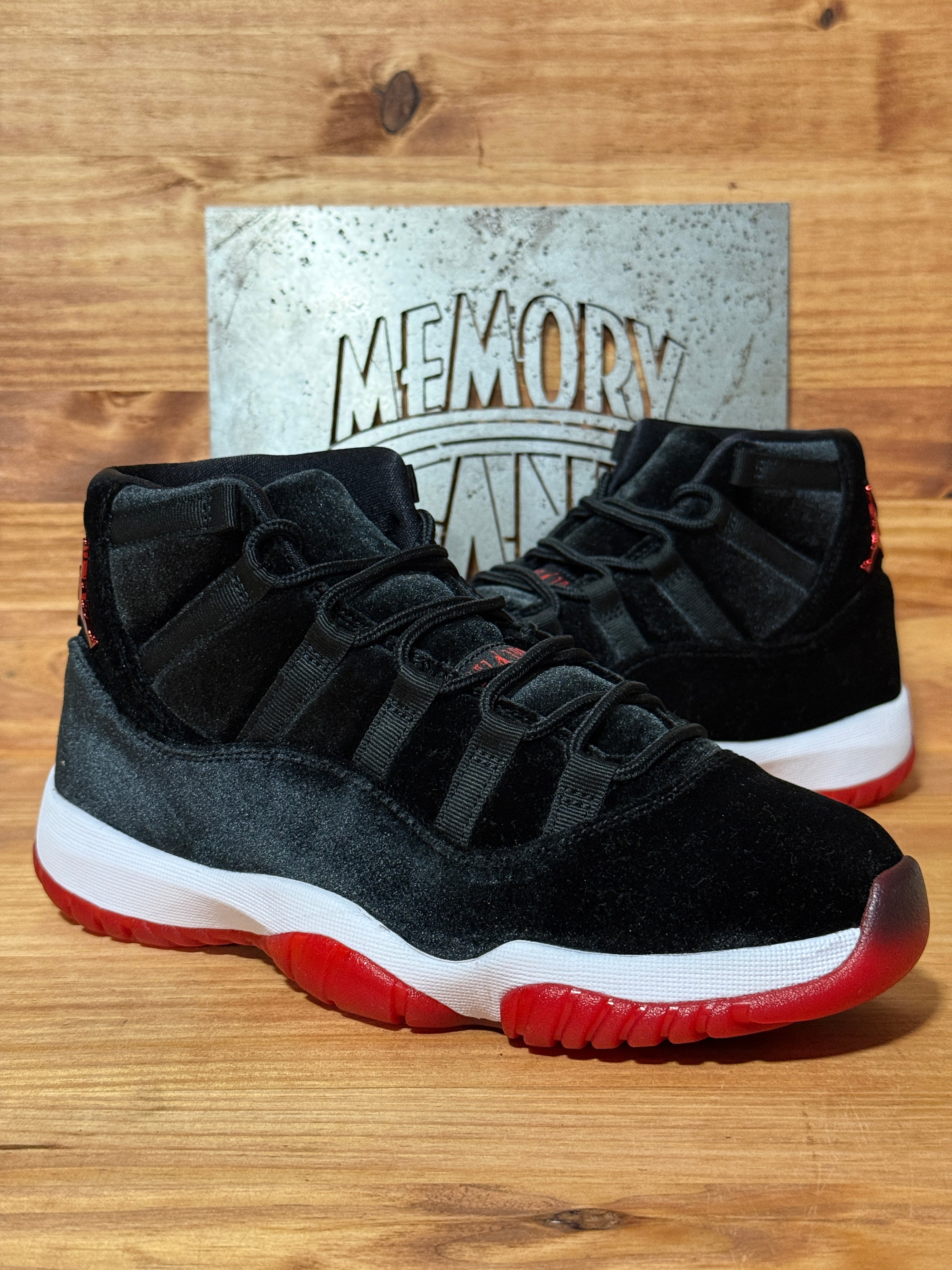 Jordan 11 Retro Bred Velvet (Women's)