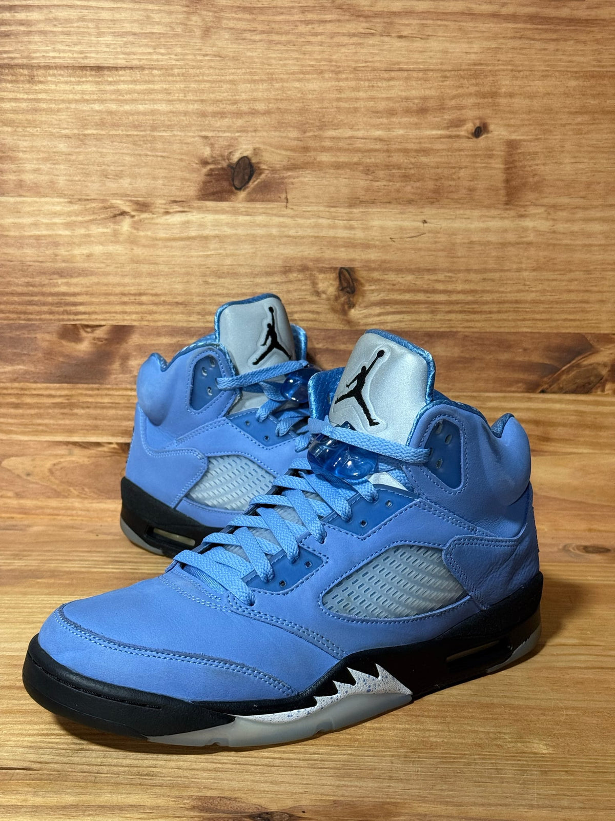 Jordan 5 Retro UNC University Blue - Size 10.5