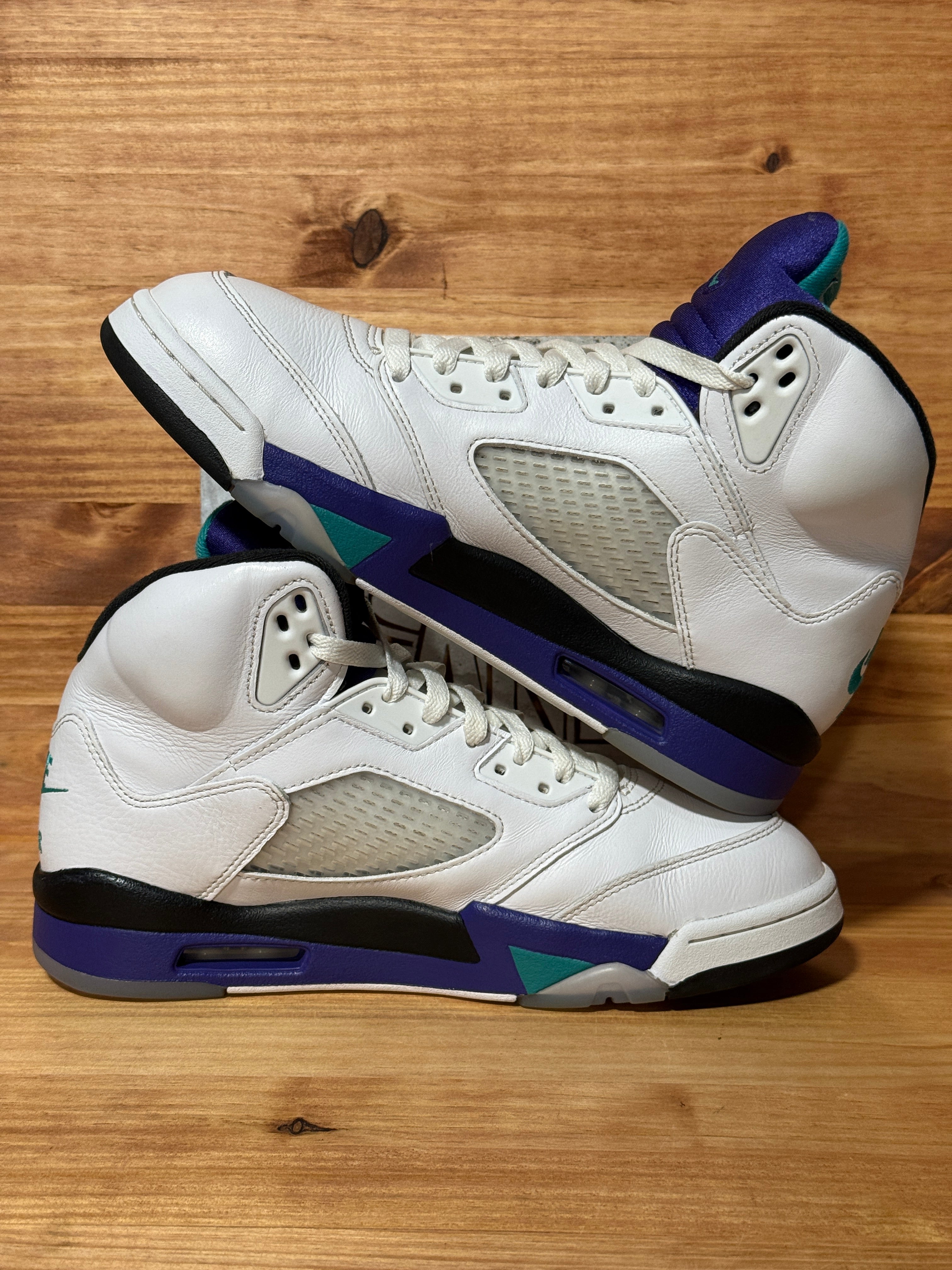Jordan 5 Retro Grape (2025)