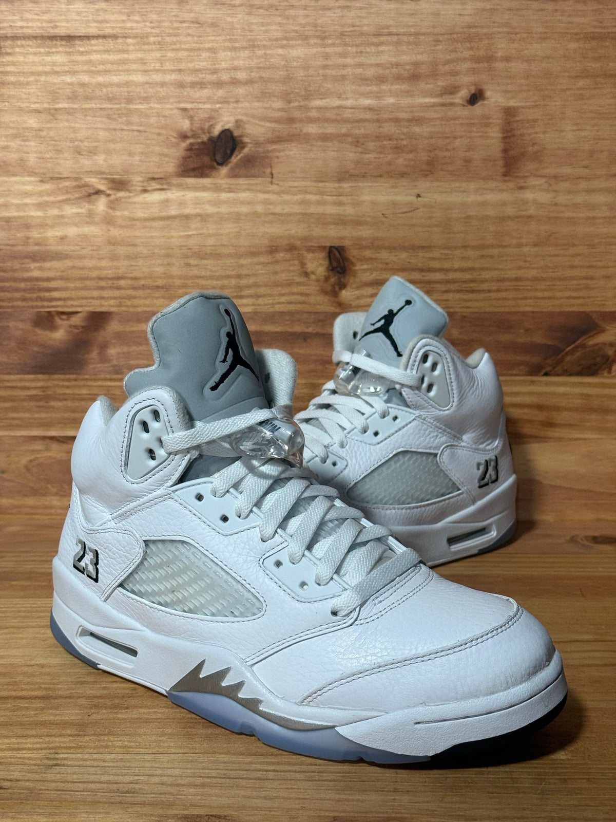 Jordan 5 Retro White Metallic (2026) - Size 9