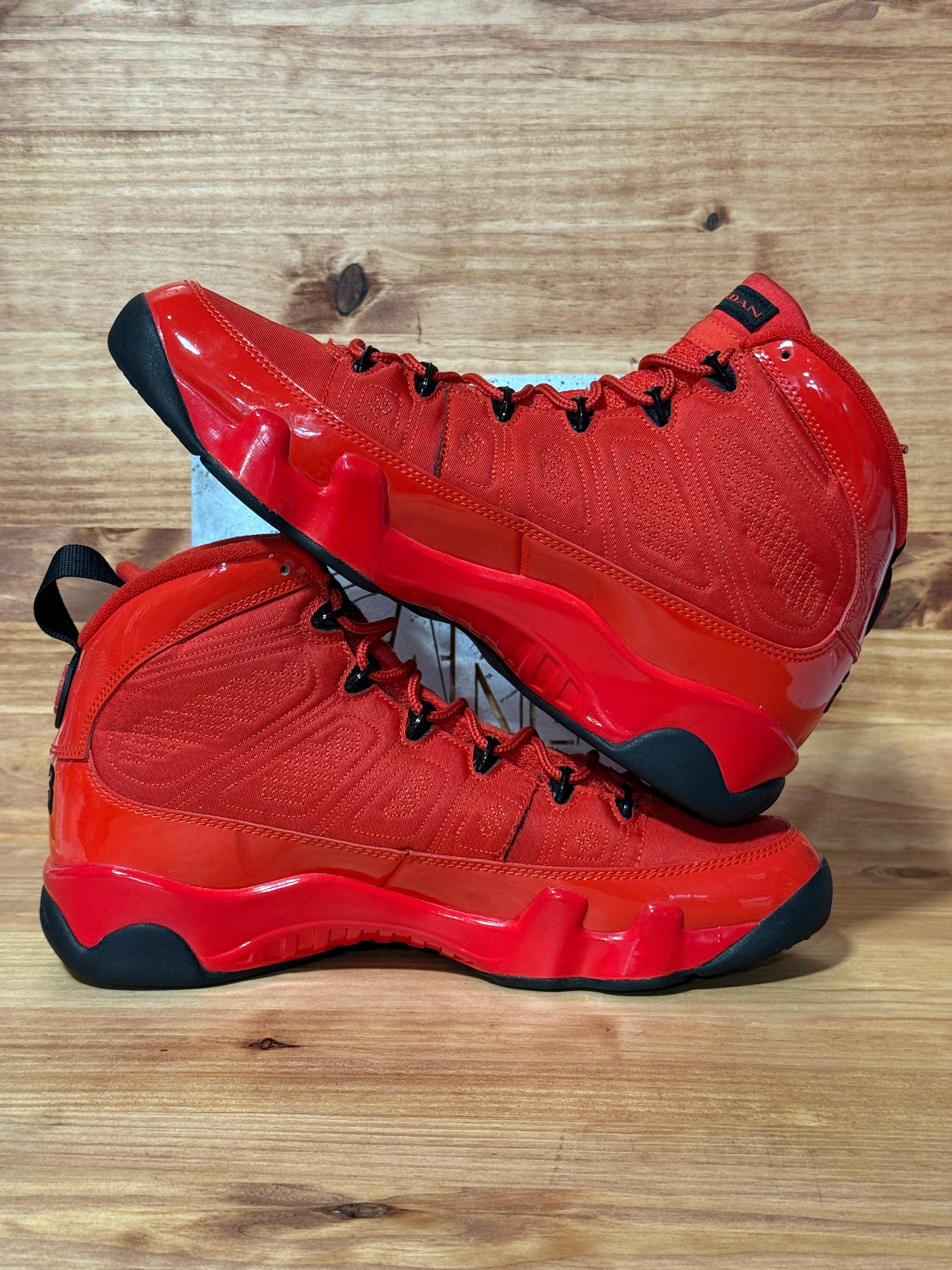 Jordan 9 Retro Chile Red