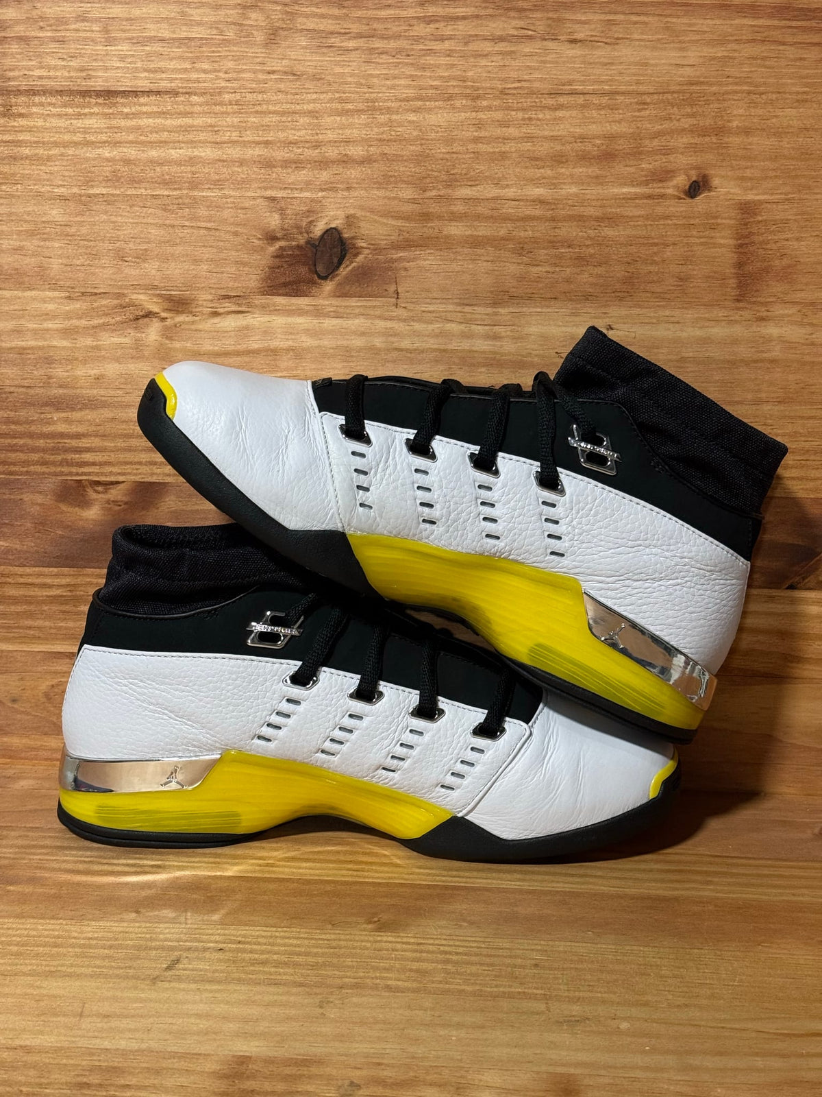 Jordan 17 Retro Low All-Star Lightning (2024) - Size 9.5
