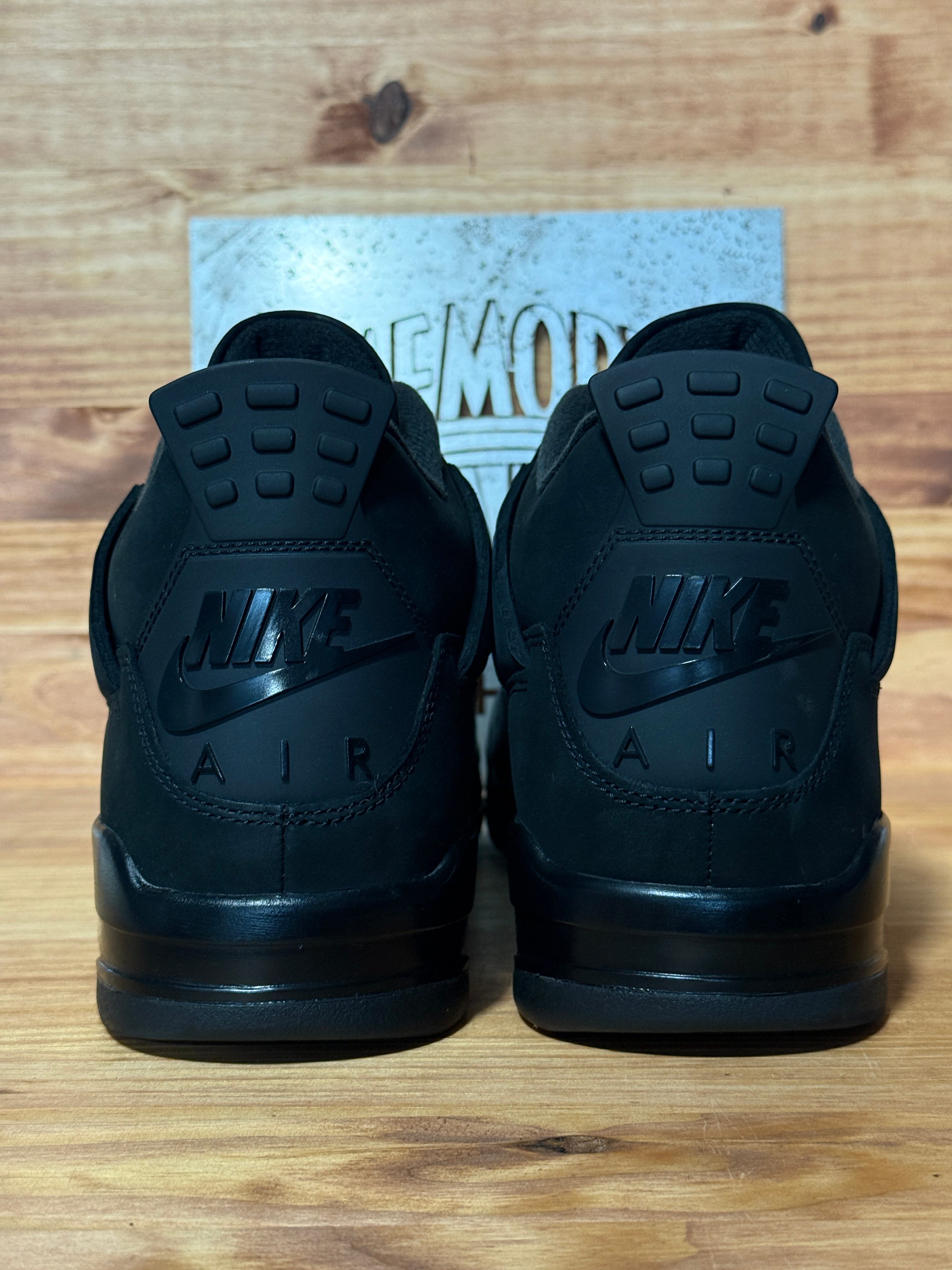 Jordan 4 Retro Black Cat (2025)