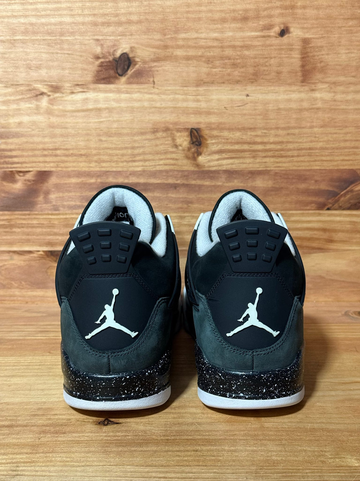 Jordan 4 Retro Fear (2024) - Size 11.5