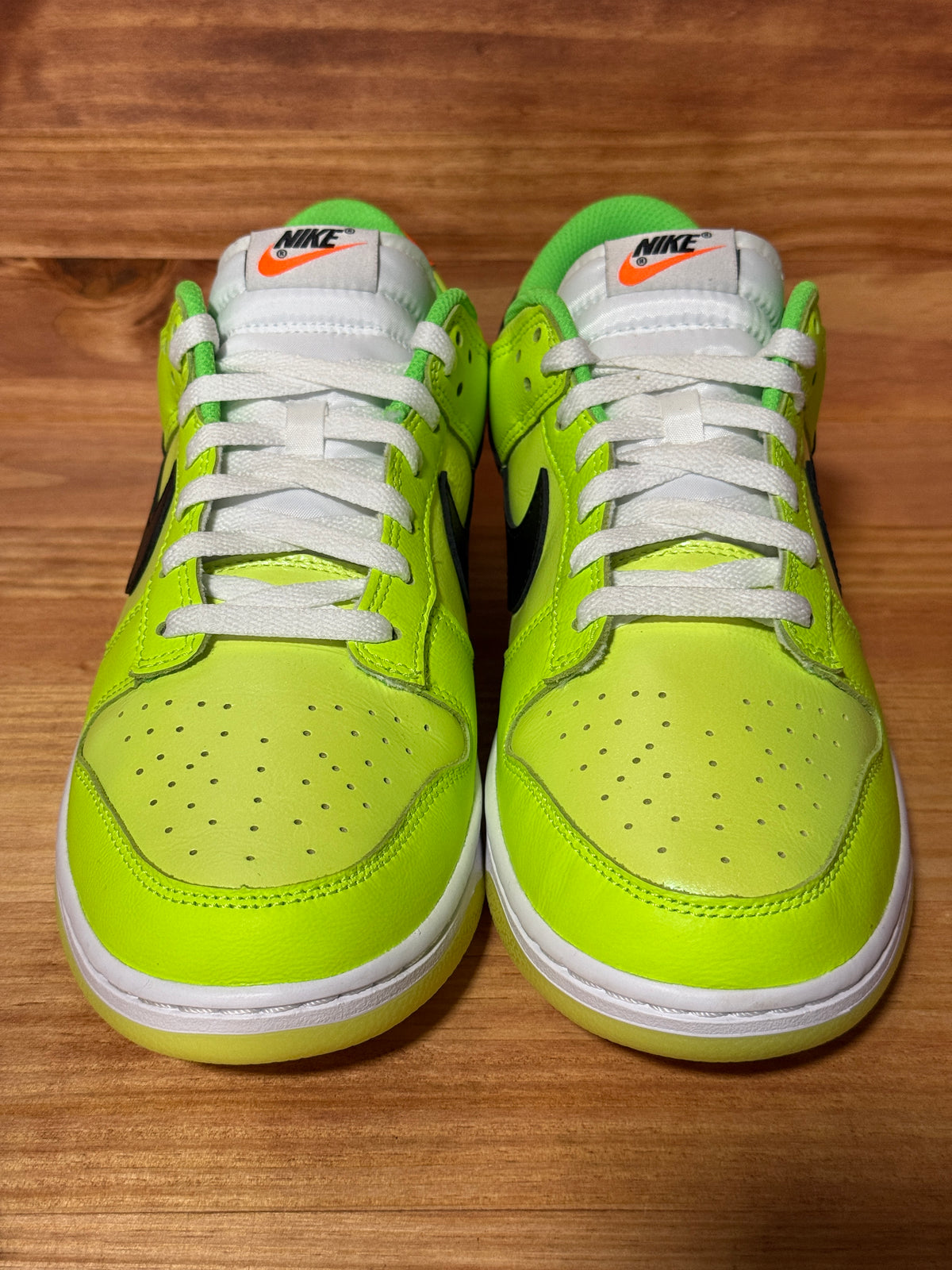 Nike Dunk Low SE Splash Volt