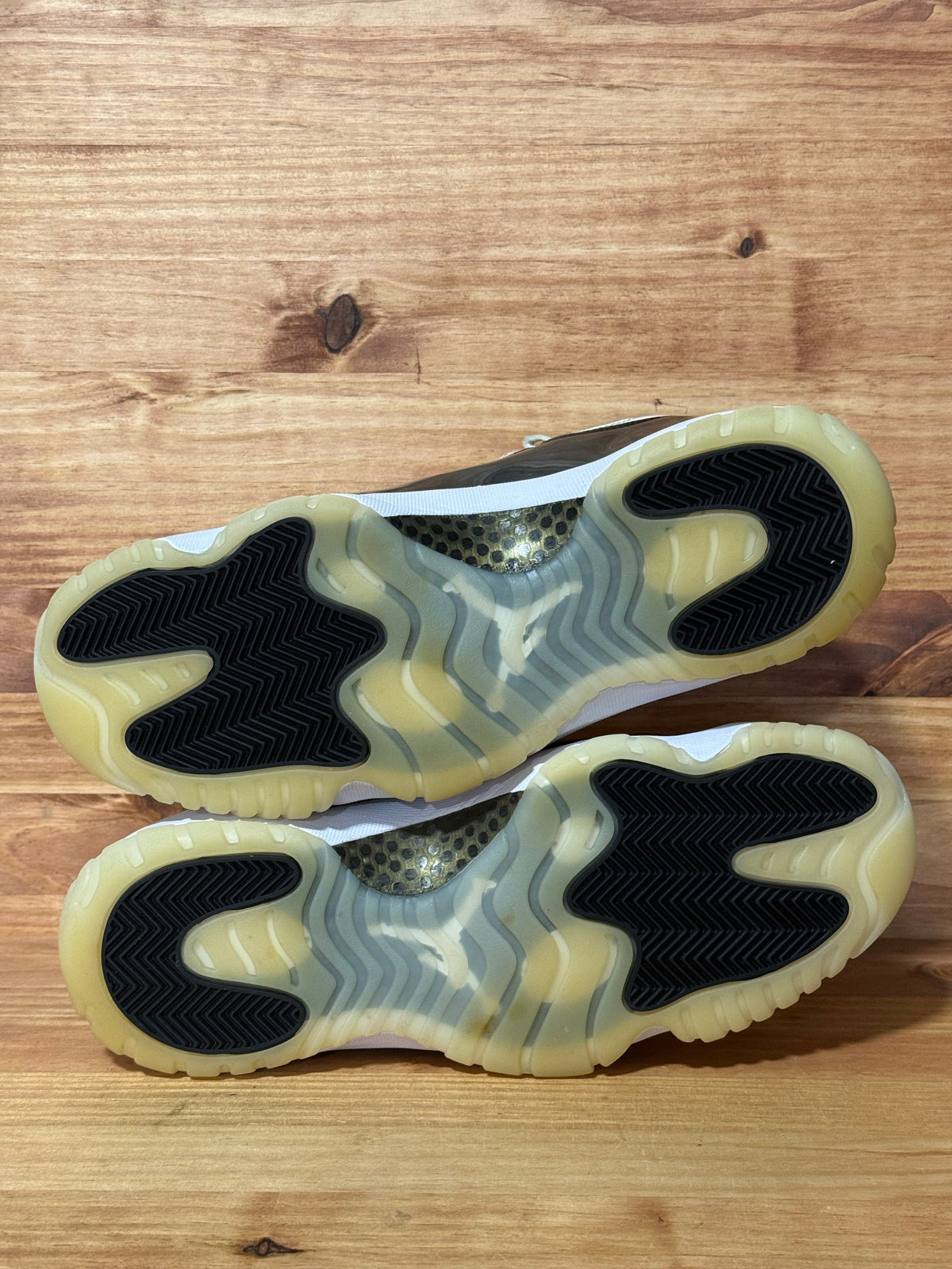 Jordan 11 Retro DMP Gratitude (2023)