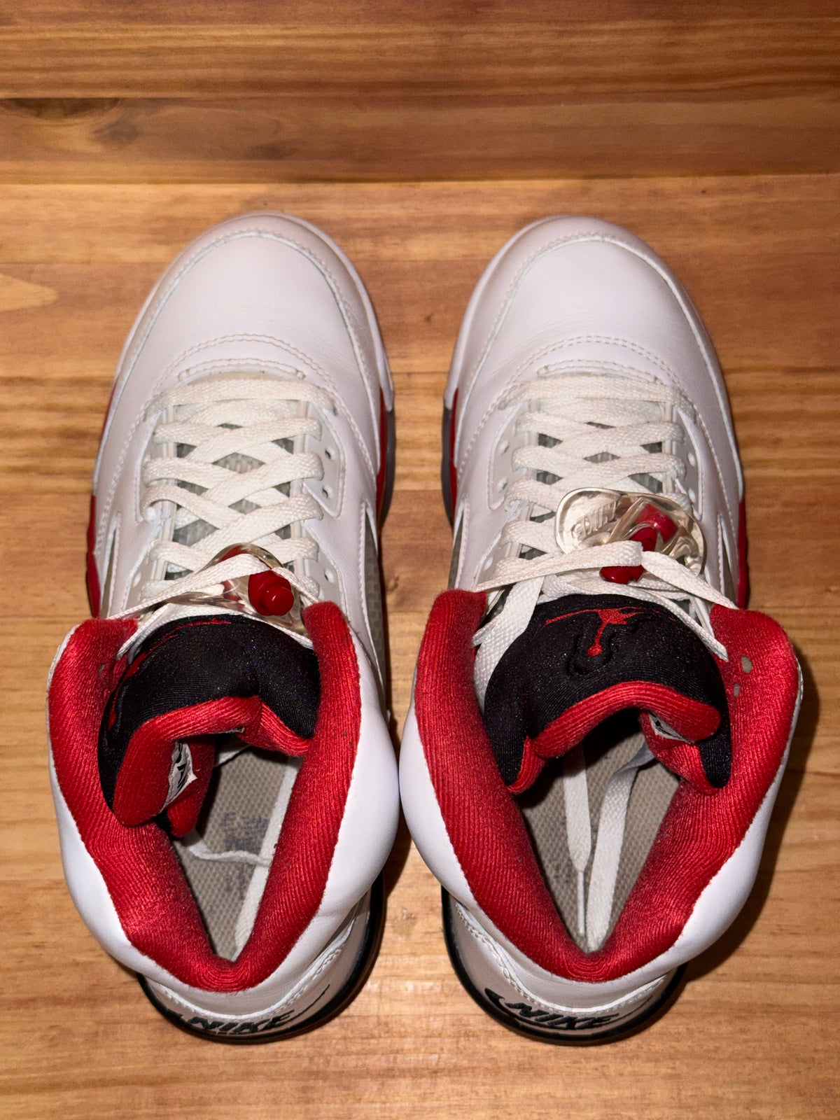 Jordan 5 Retro Fire Red Black Tongue (2025)