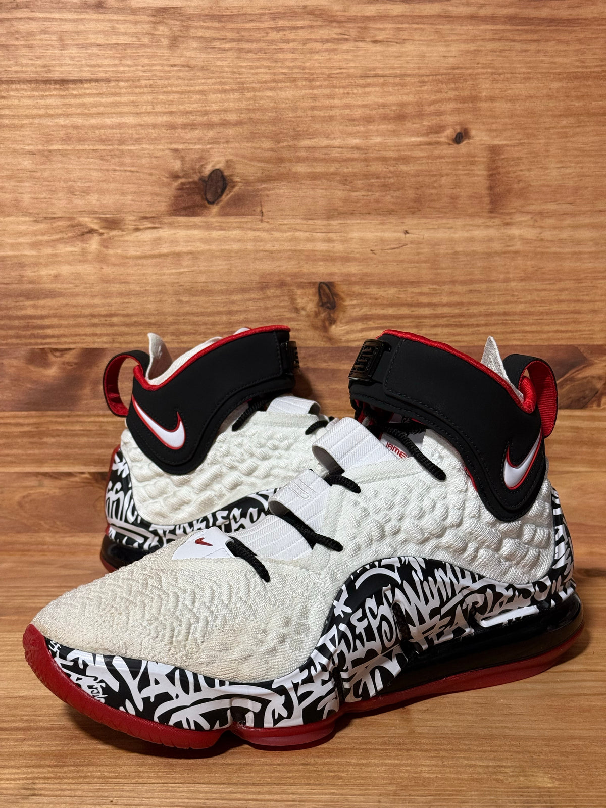 Nike LeBron 4 Graffiti NYC (2006)