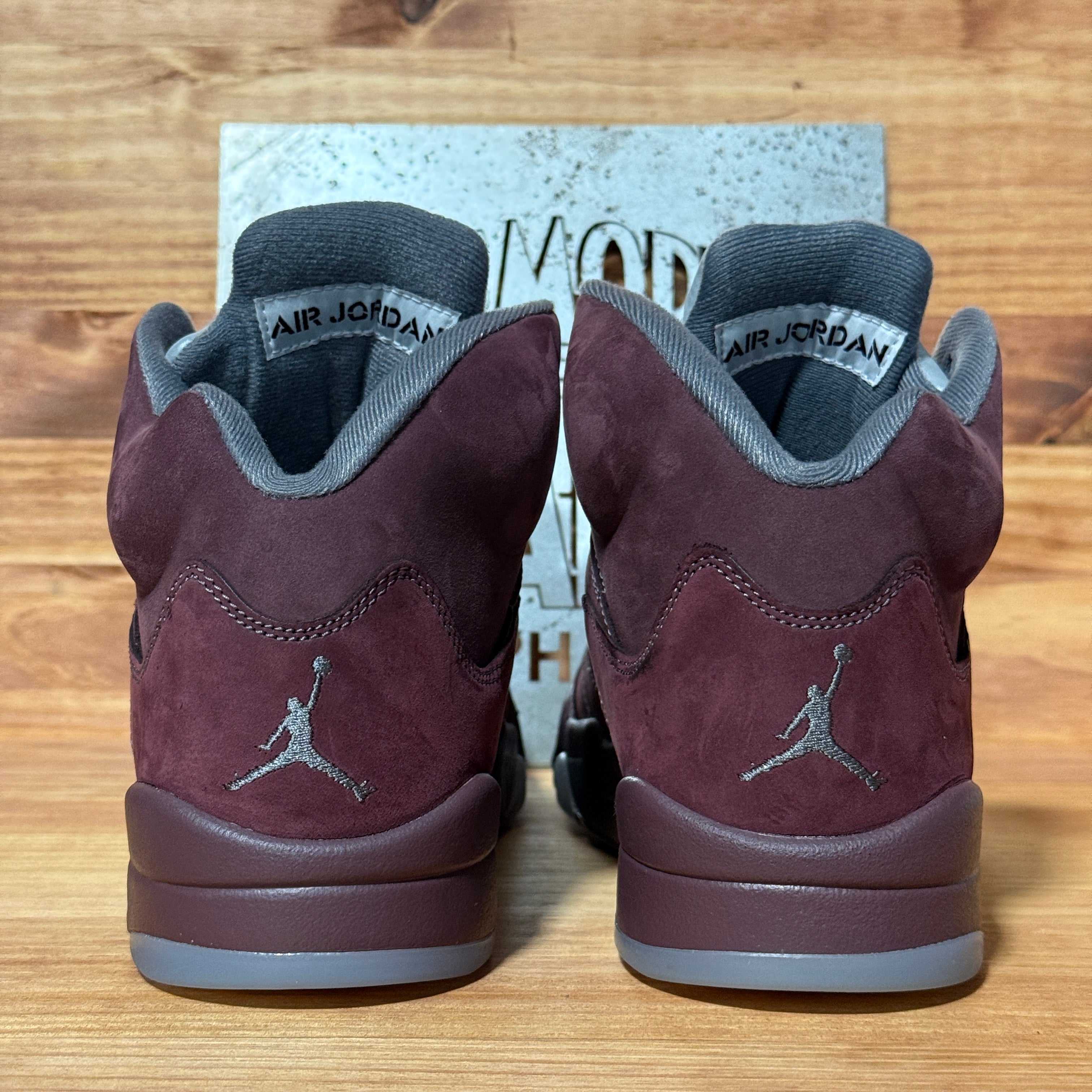 Jordan 5 Retro Burgundy (2023)