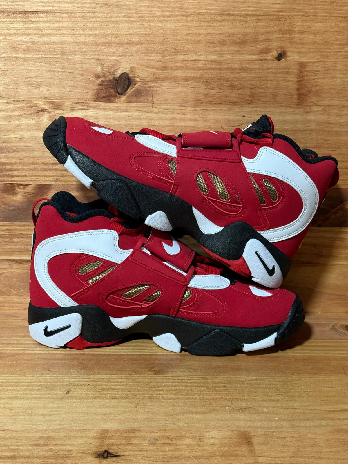 Nike Air Diamond Turf 2 Red Gold (2026) - Size 10