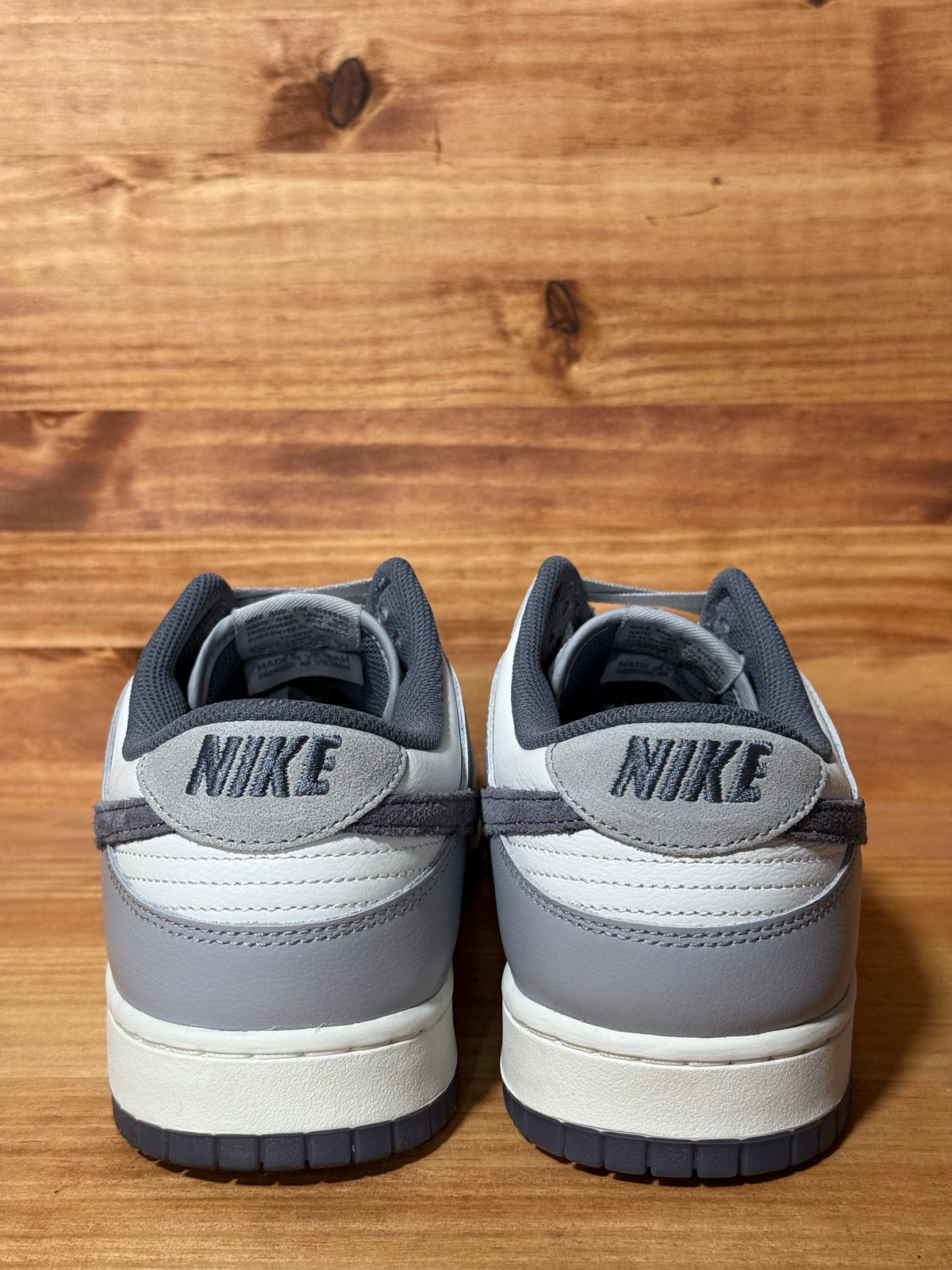 Nike Dunk Low SE Light Carbon - Size 13