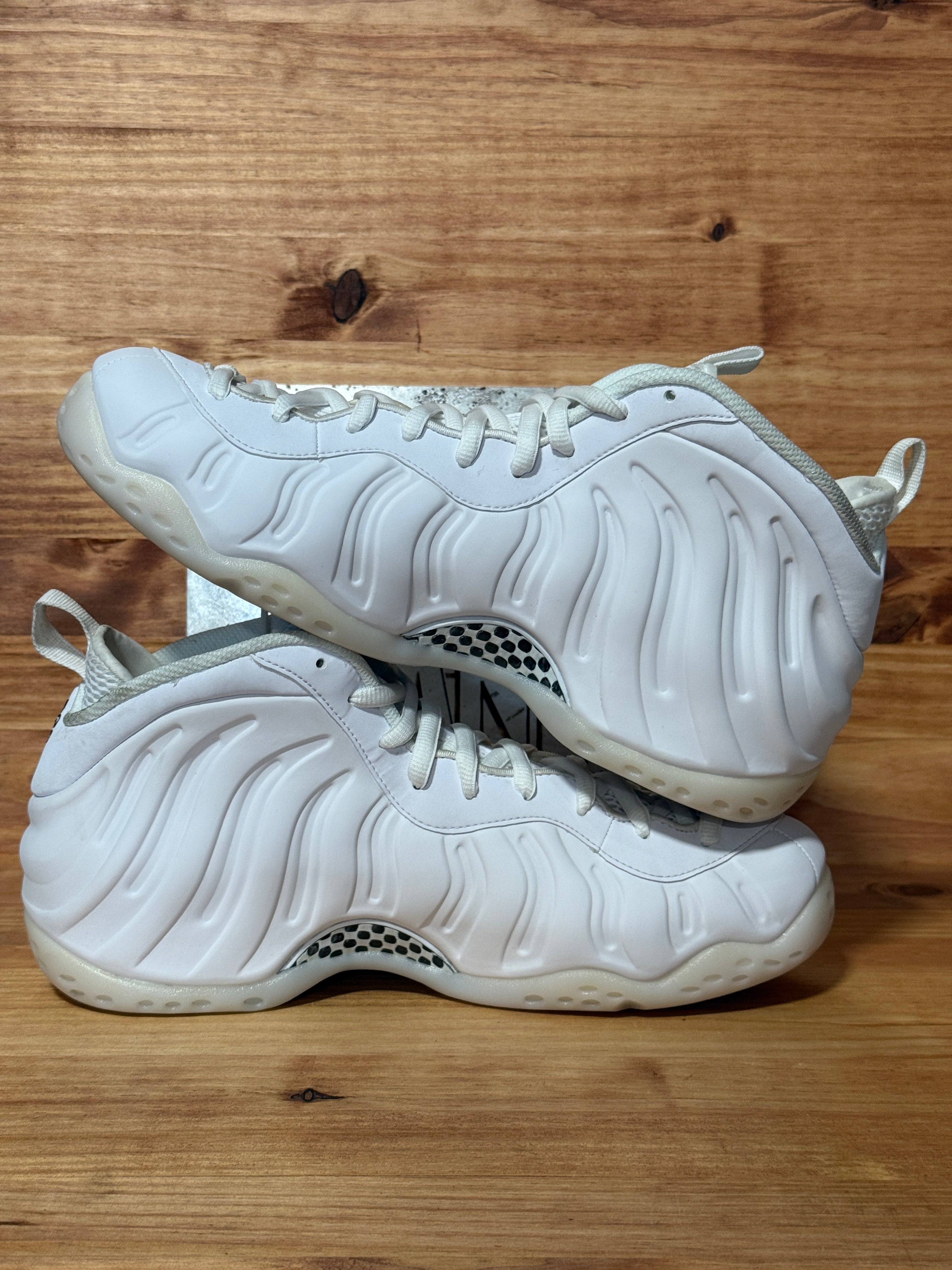 Nike Air Foamposite One Triple White