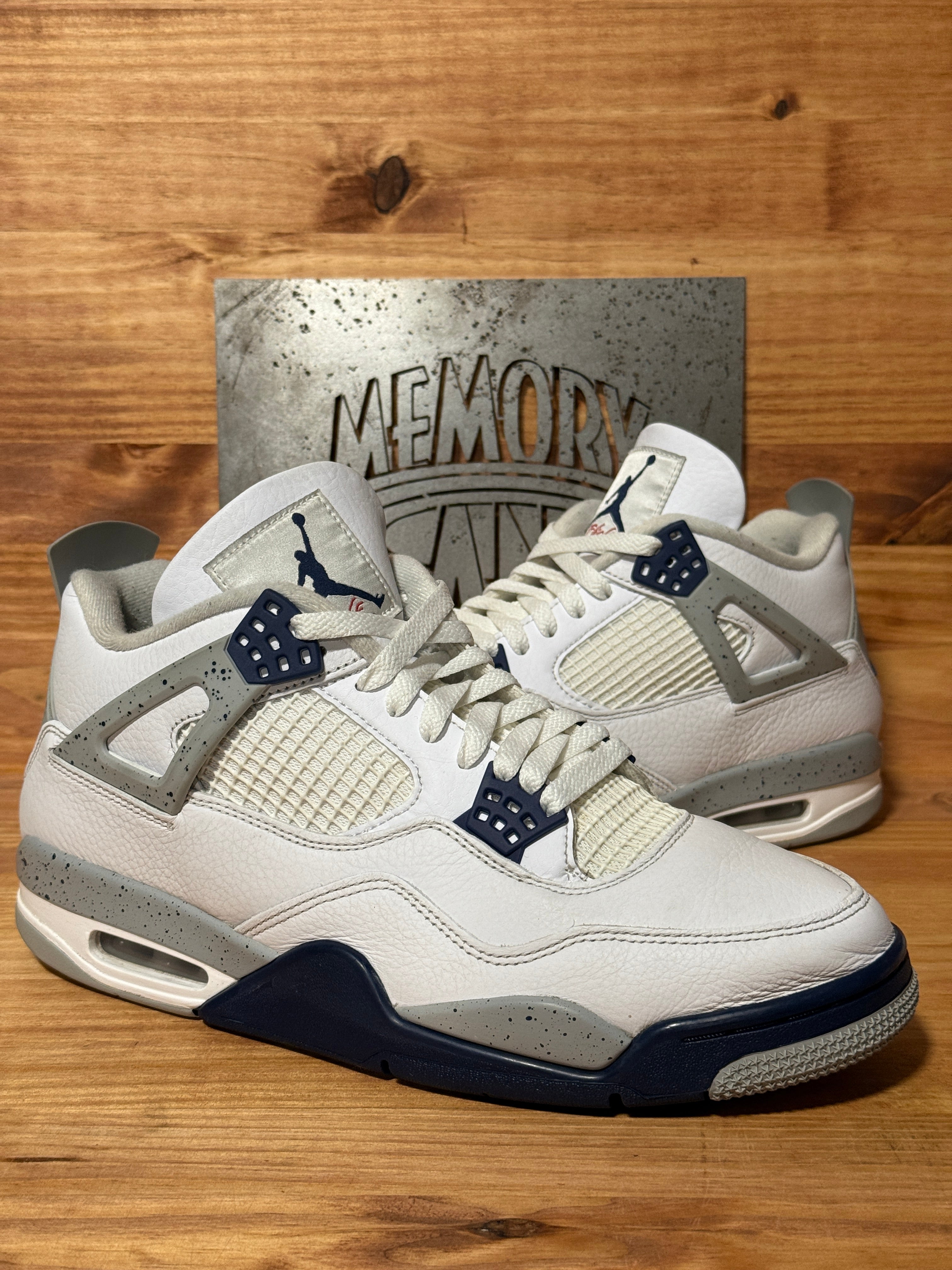 Jordan 4 Retro Midnight Navy