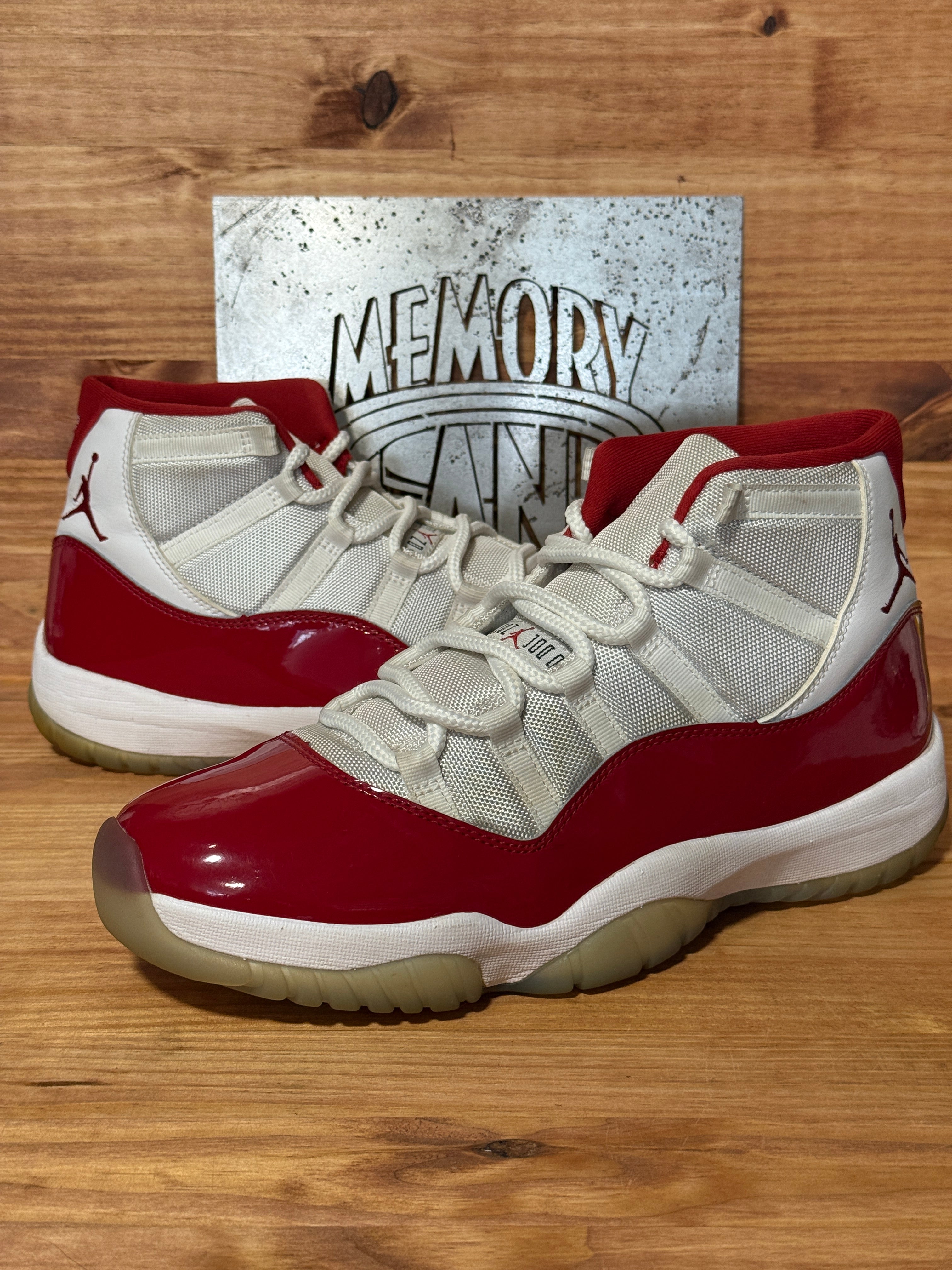 Jordan 11 Retro Cherry (2022)