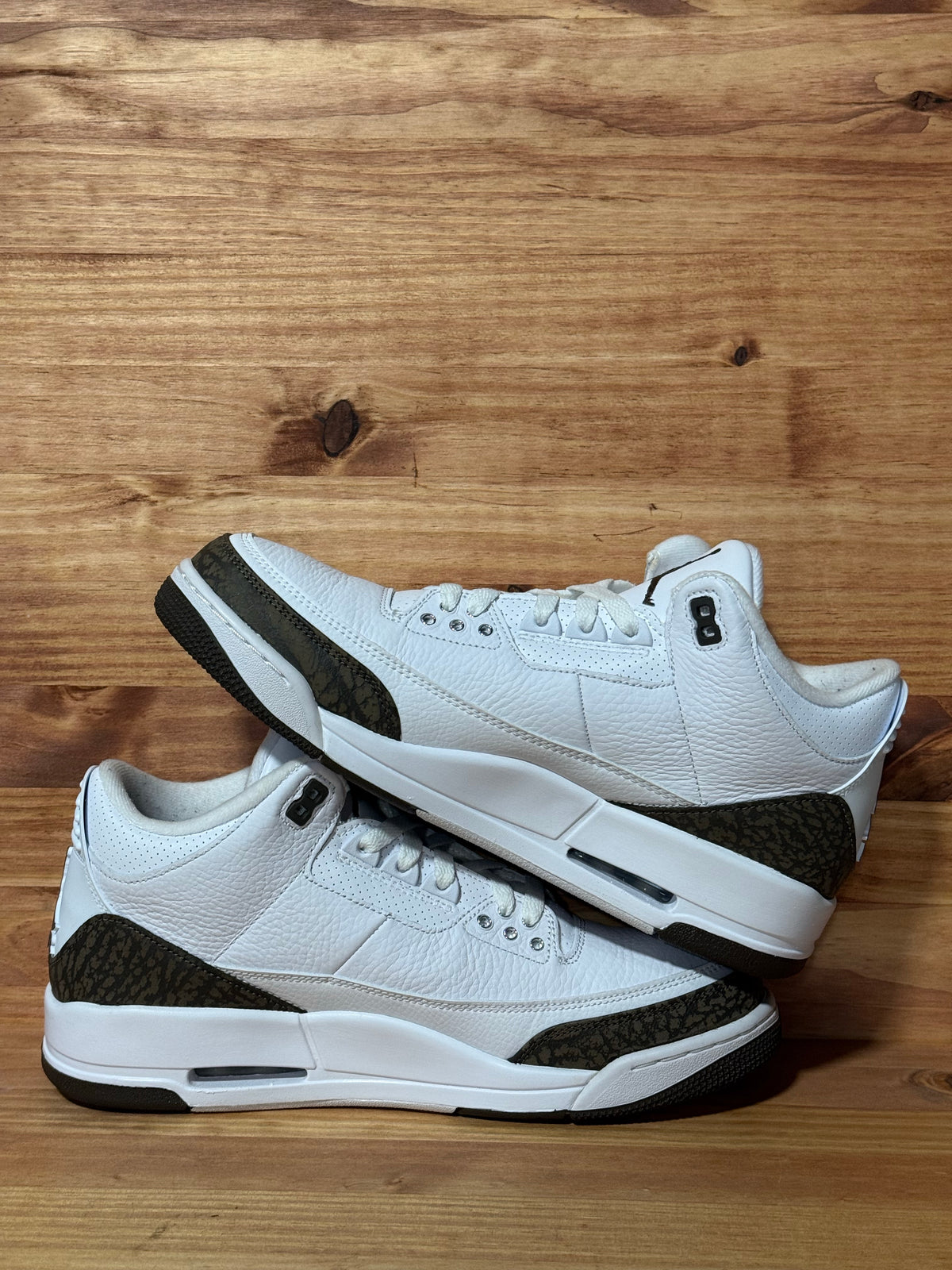 Jordan 3 Retro Mocha (2018)