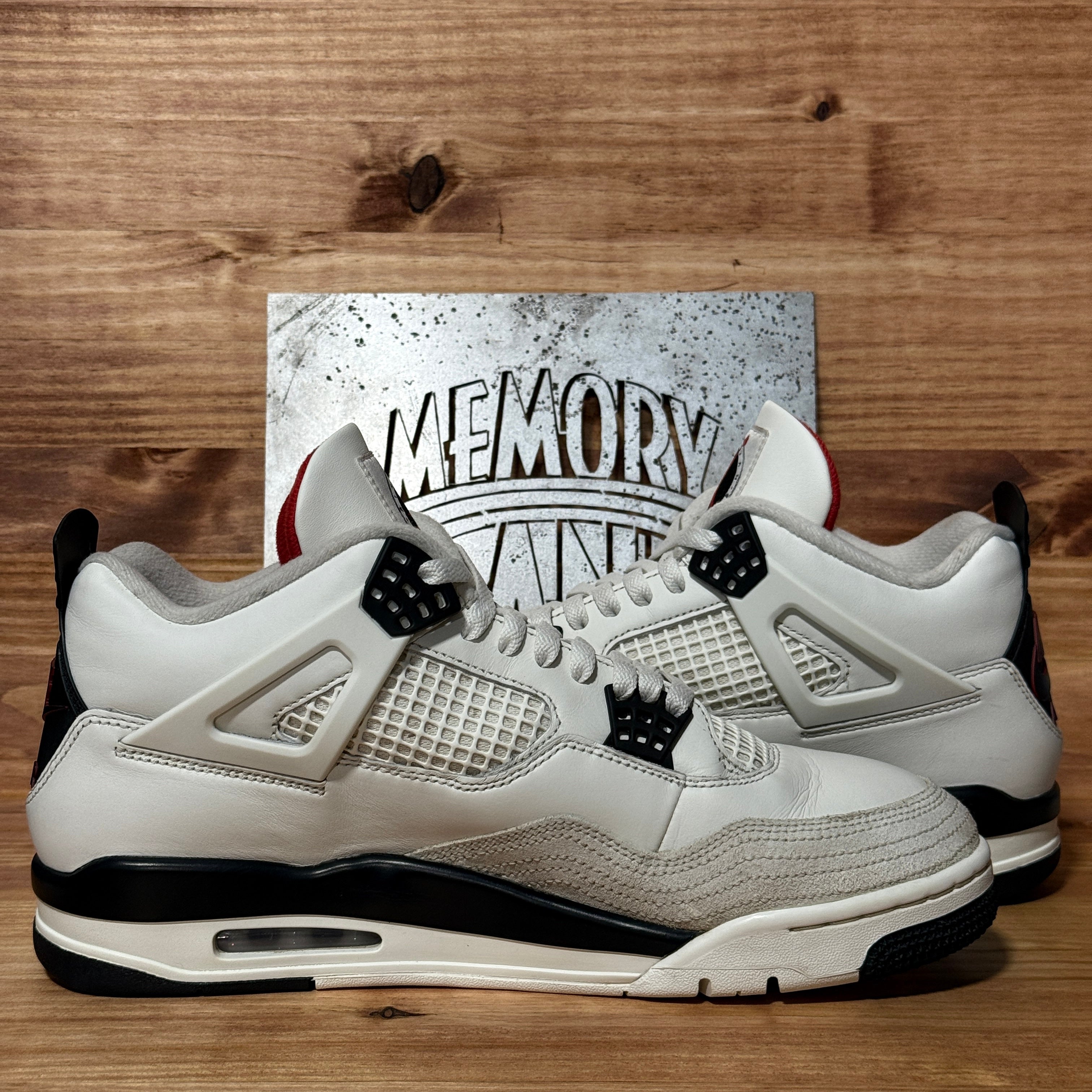 Jordan 4 Retro OG Flight Club