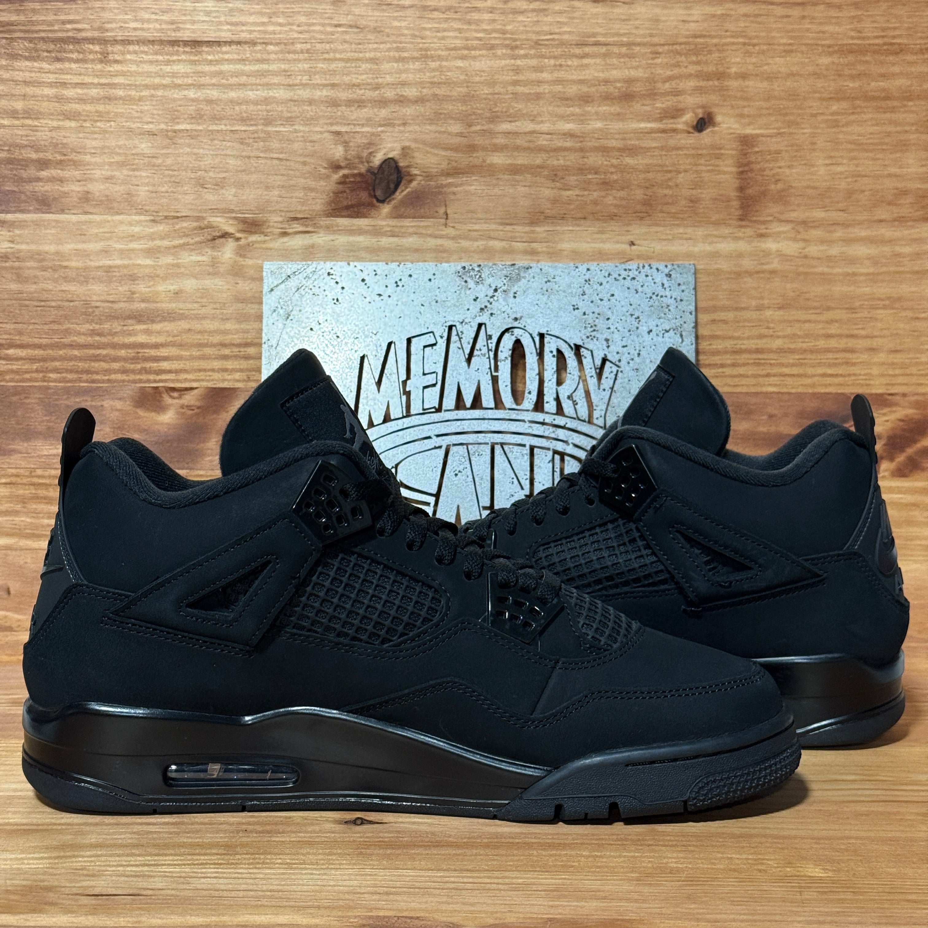 Jordan 4 Retro Black Cat (2025)