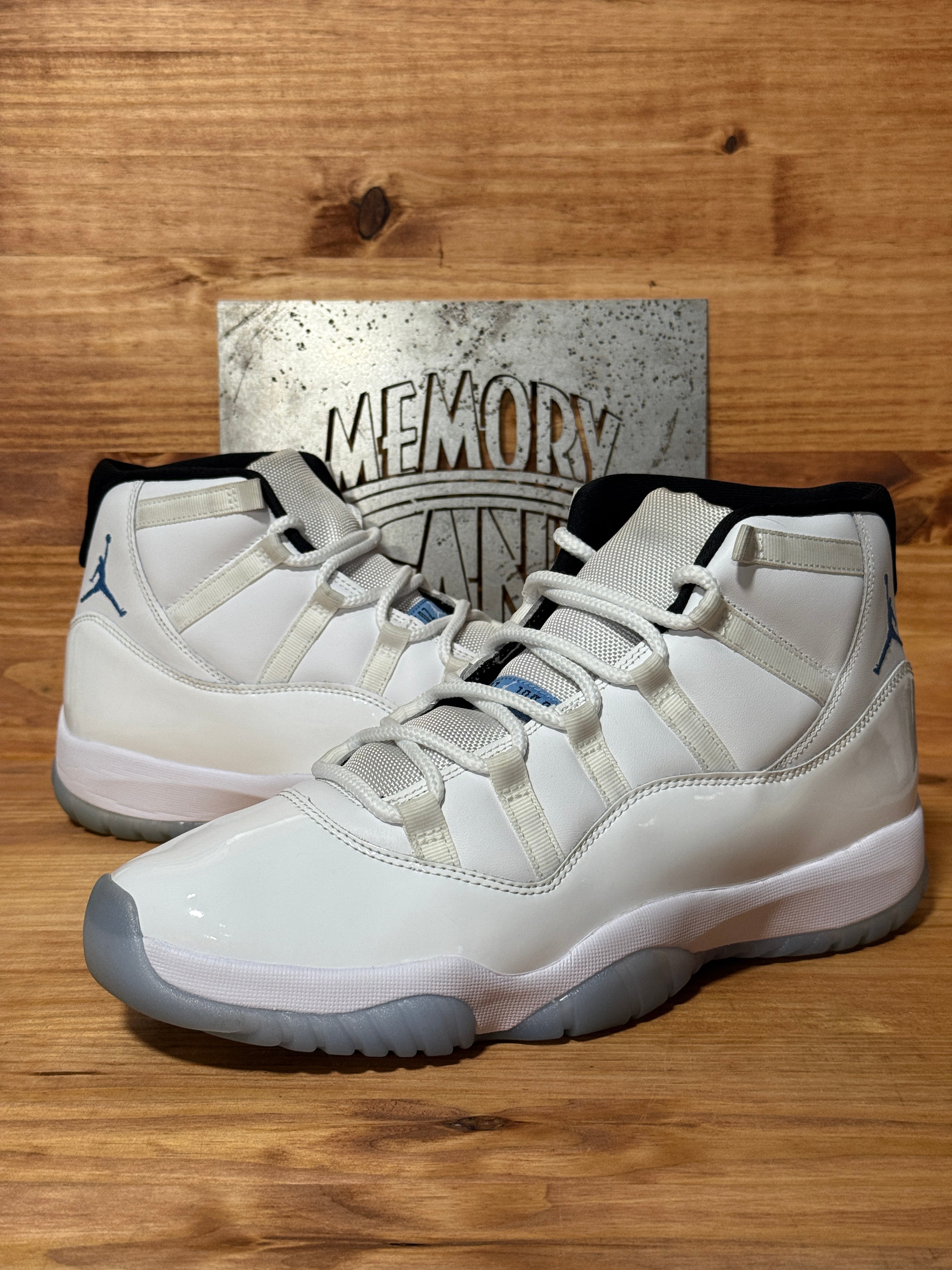 Jordan 11 Retro Legend Blue (2024)