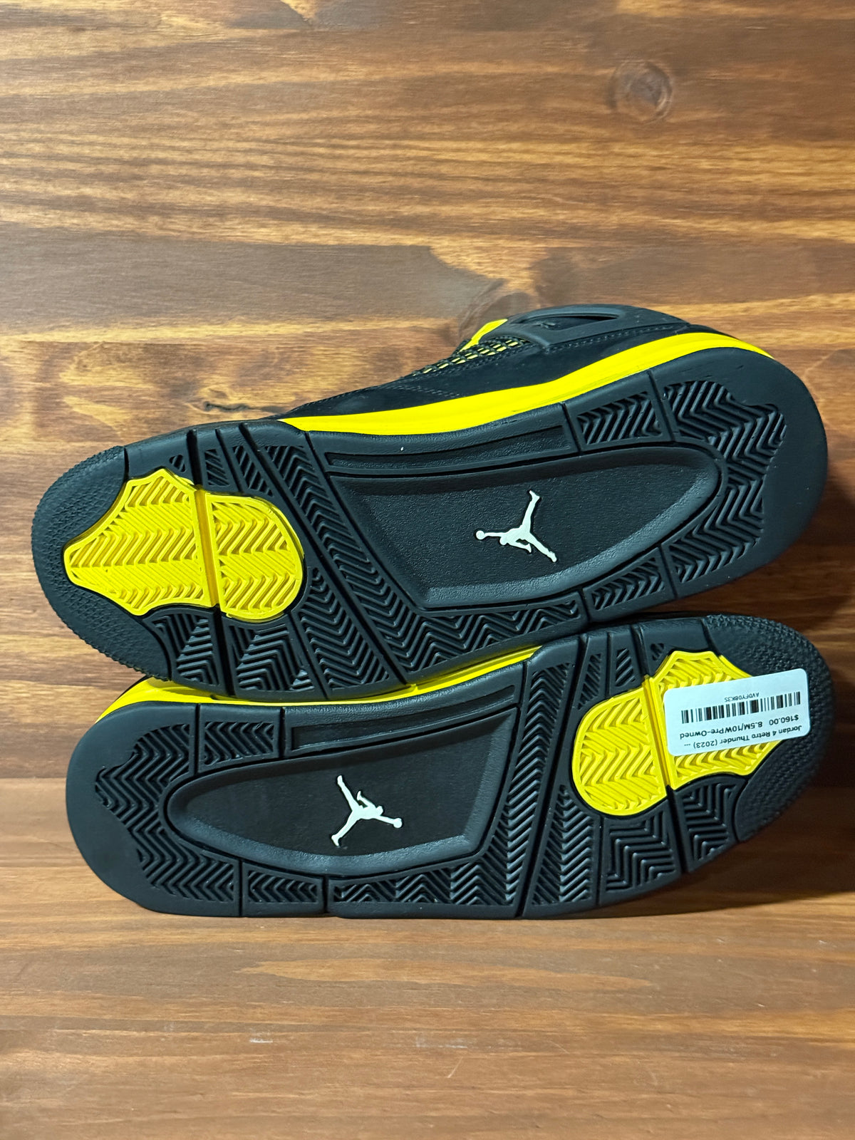 Jordan 4 Retro Thunder (2023) Size 8.5