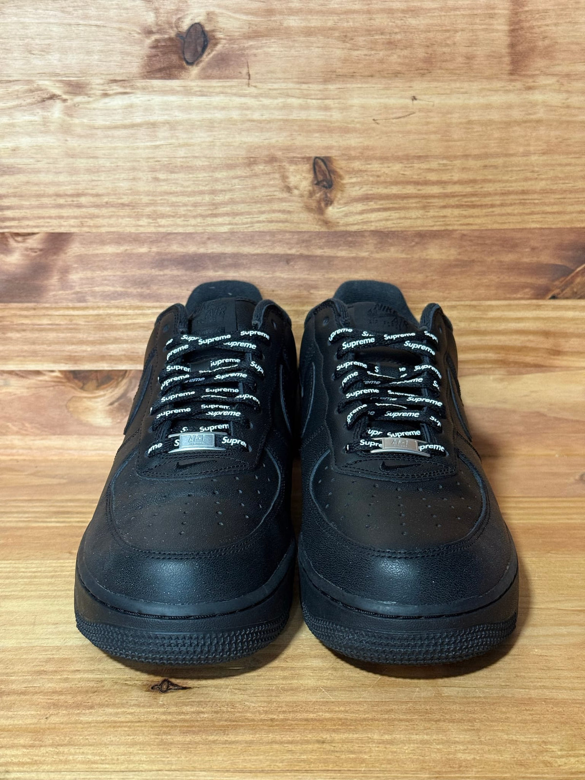 Nike Air Force 1 Low Supreme Black - Size 11
