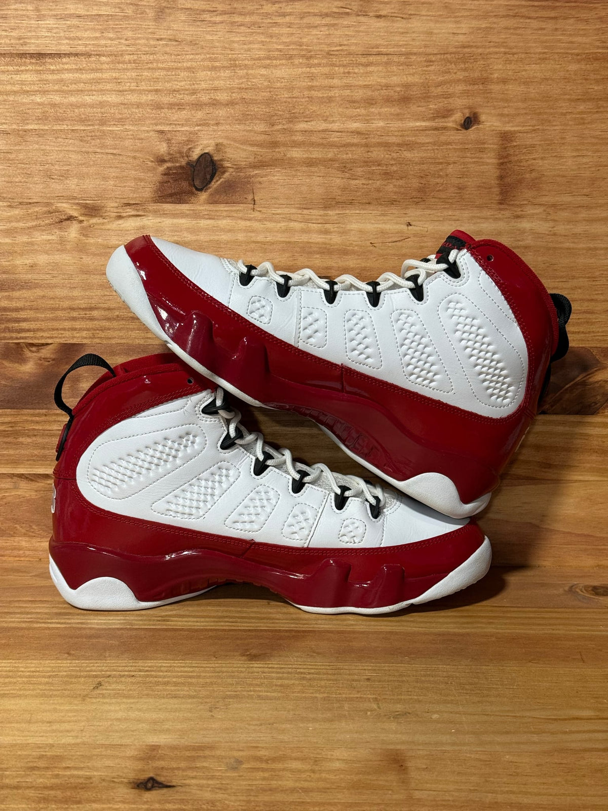 Jordan 9 Retro White Gym Red - Size 8.5