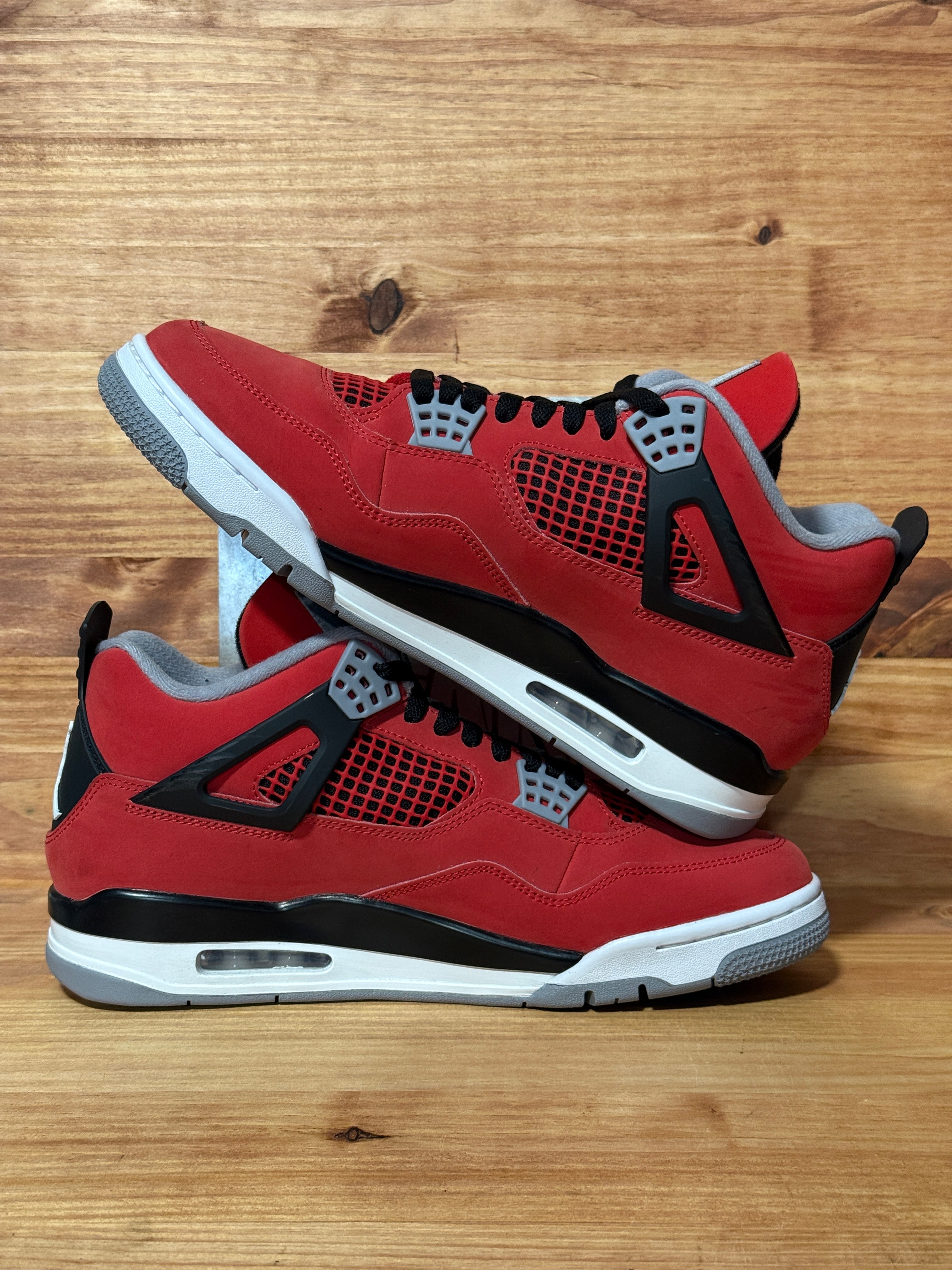 Jordan 4 Retro Toro Bravo (2026)