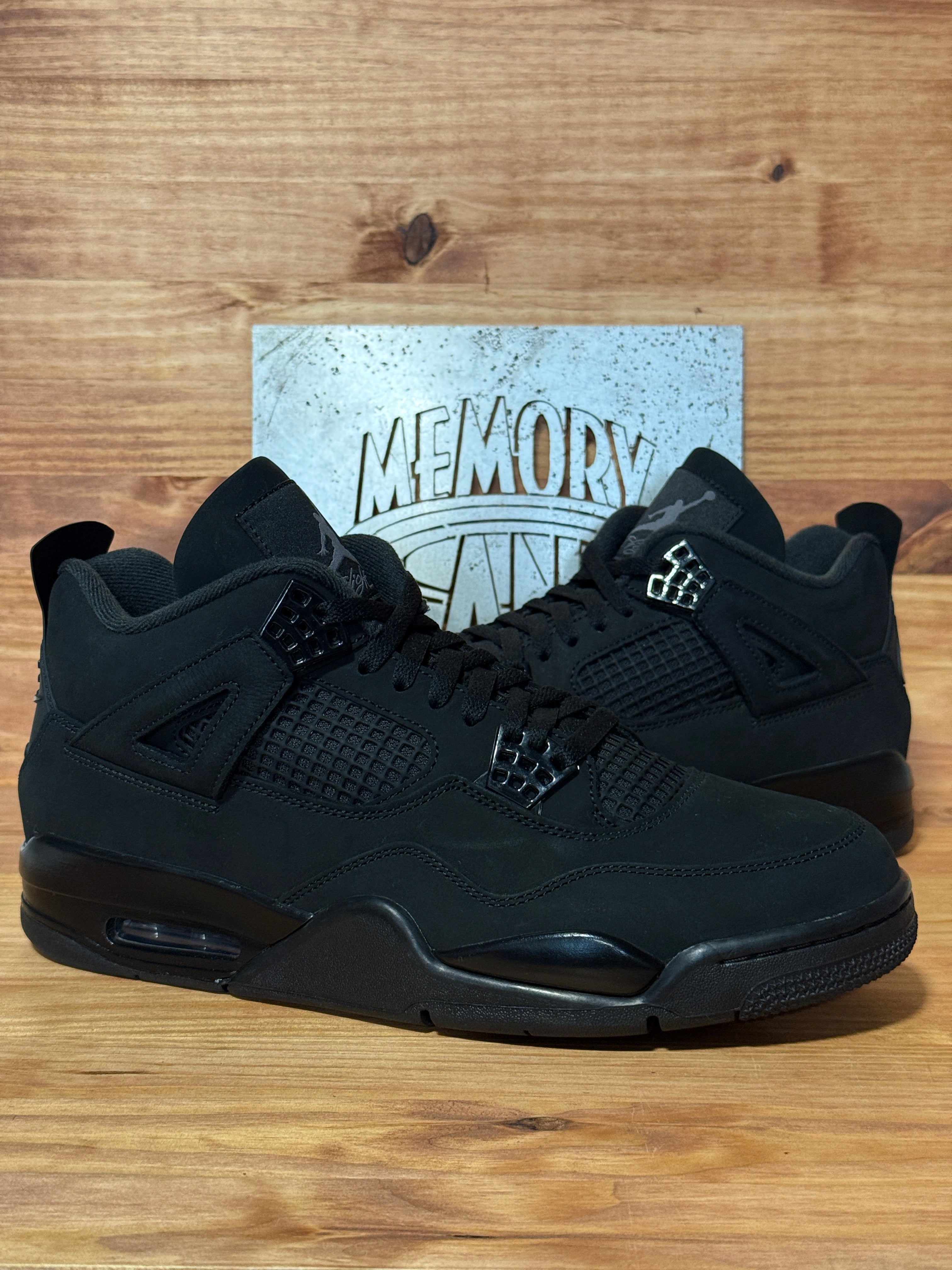 Jordan 4 Retro Black Cat (2025)