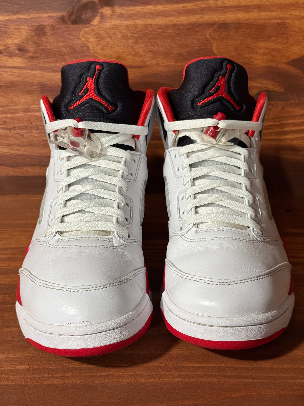Jordan 5 Retro Fire Red Black Tongue (2025)