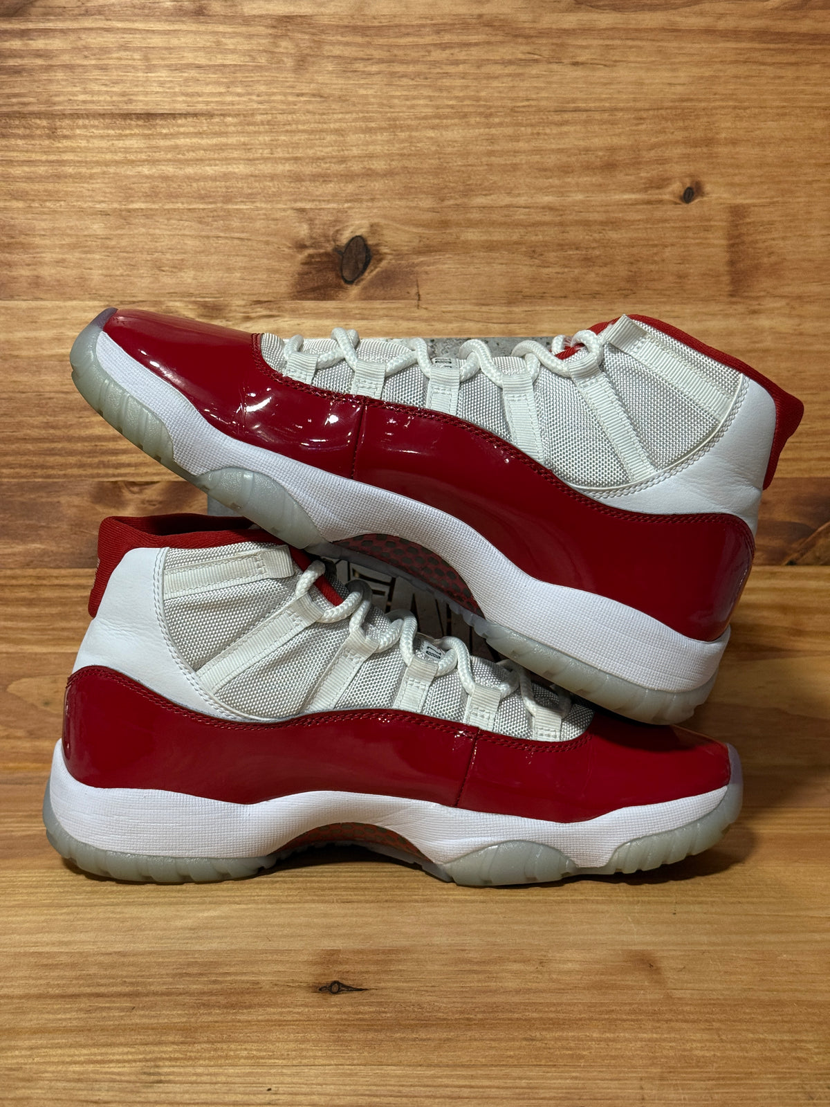 Jordan 11 Retro Cherry (2022)