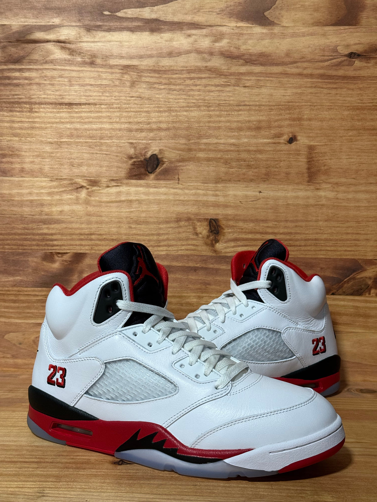 Jordan 5 Retro Fire Red Black Tongue (2025)