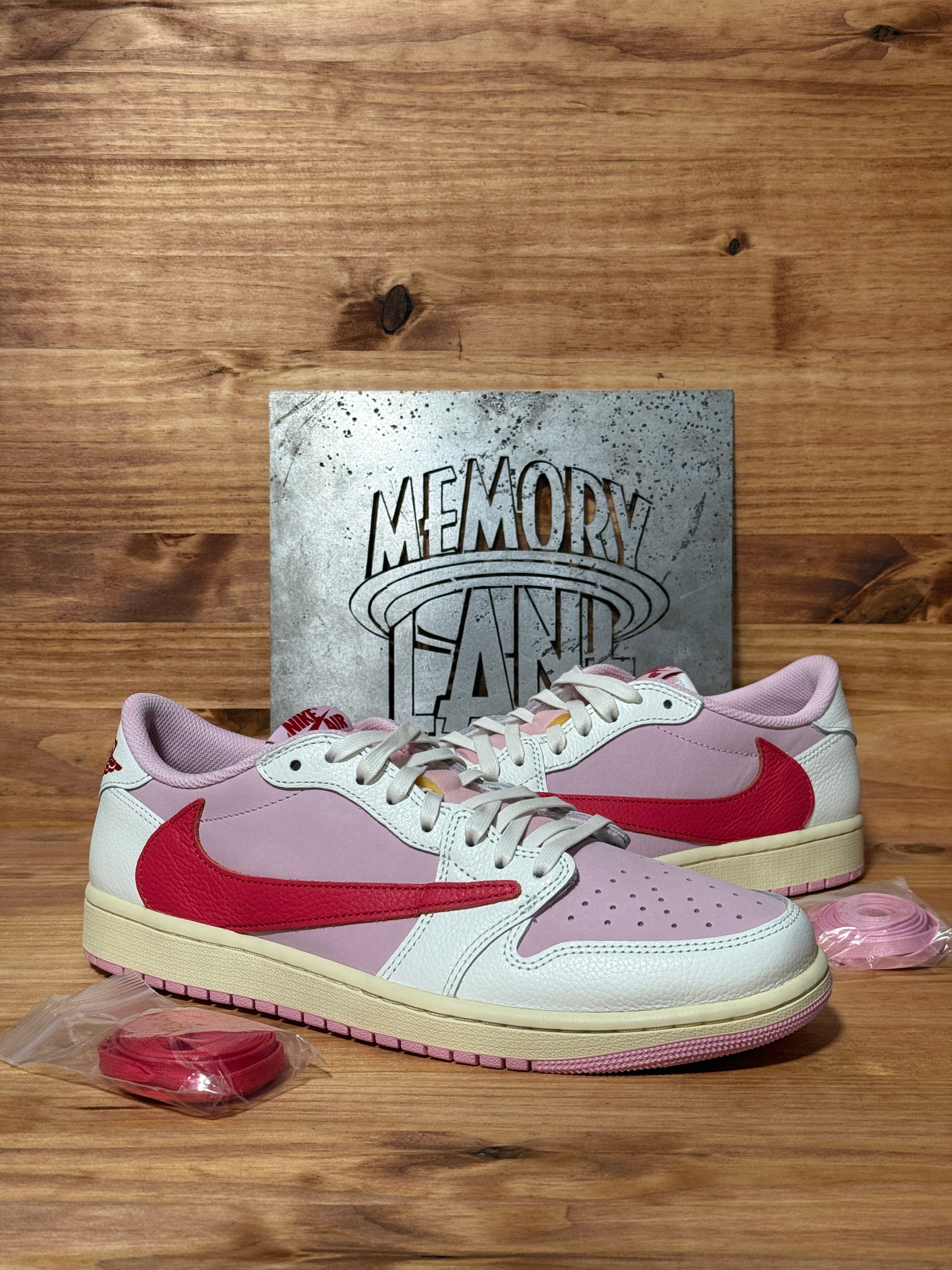 Jordan 1 Retro Low OG SP Travis Scott Sail Tropical Pink