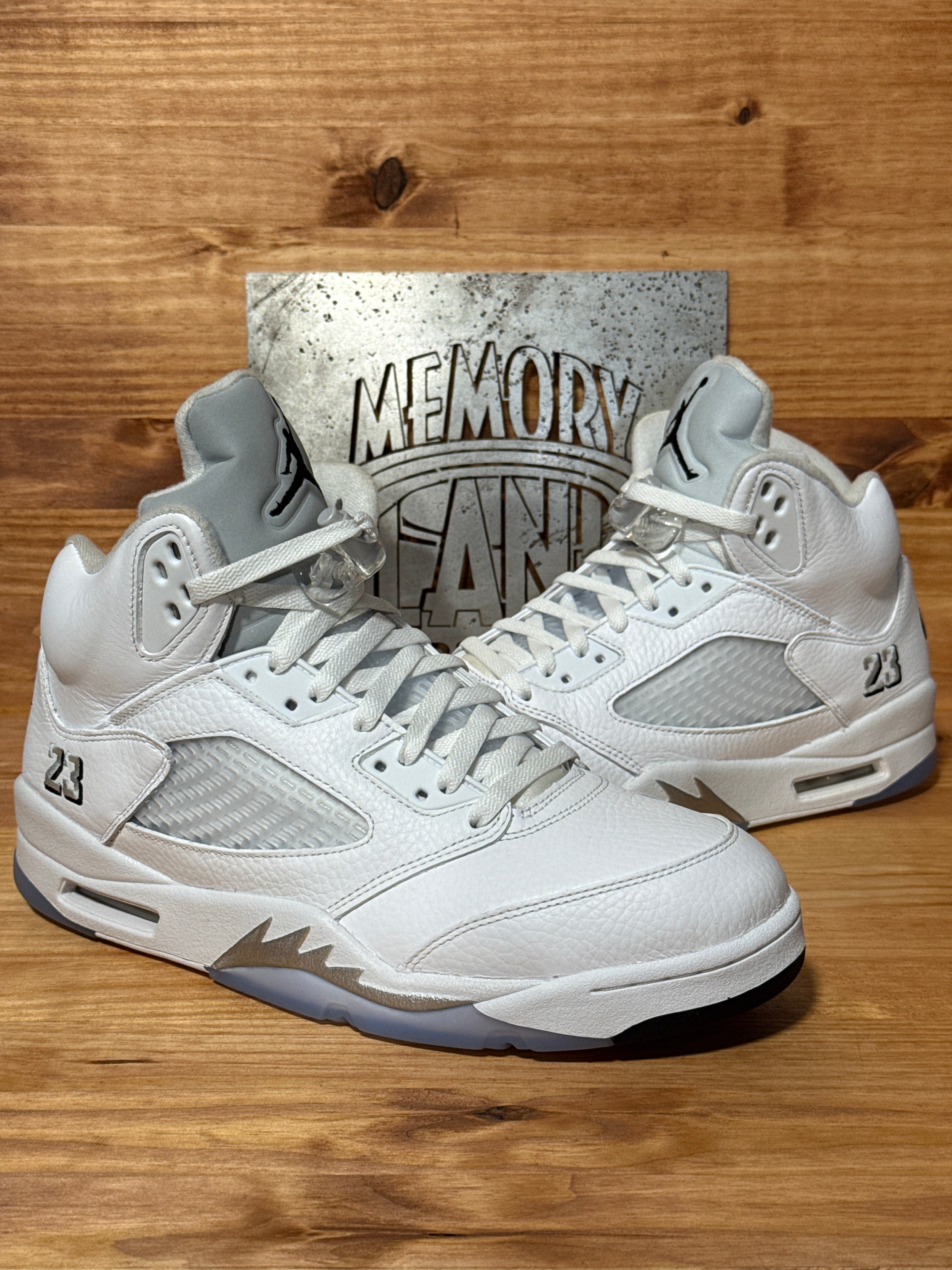 Jordan 5 Retro White Metallic (2026)
