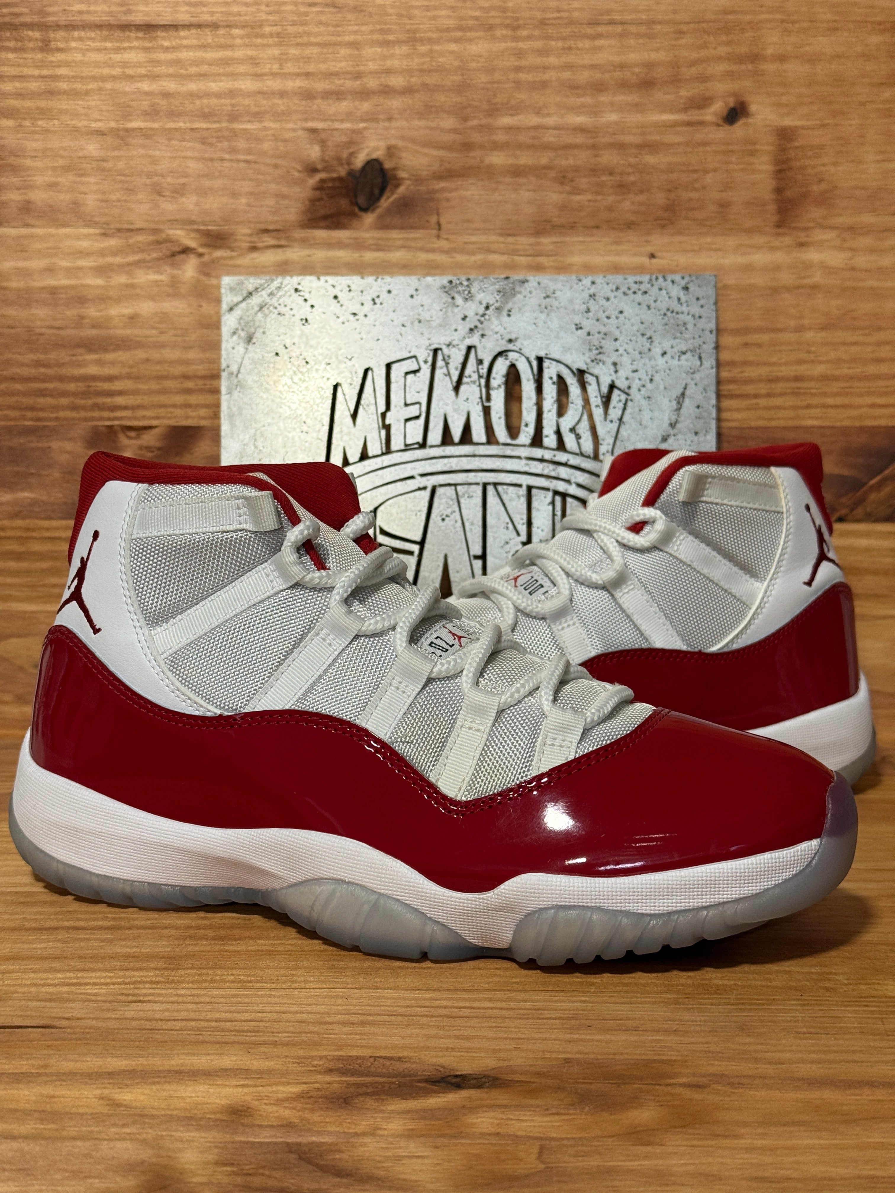 Jordan 11 Retro Cherry (2022)