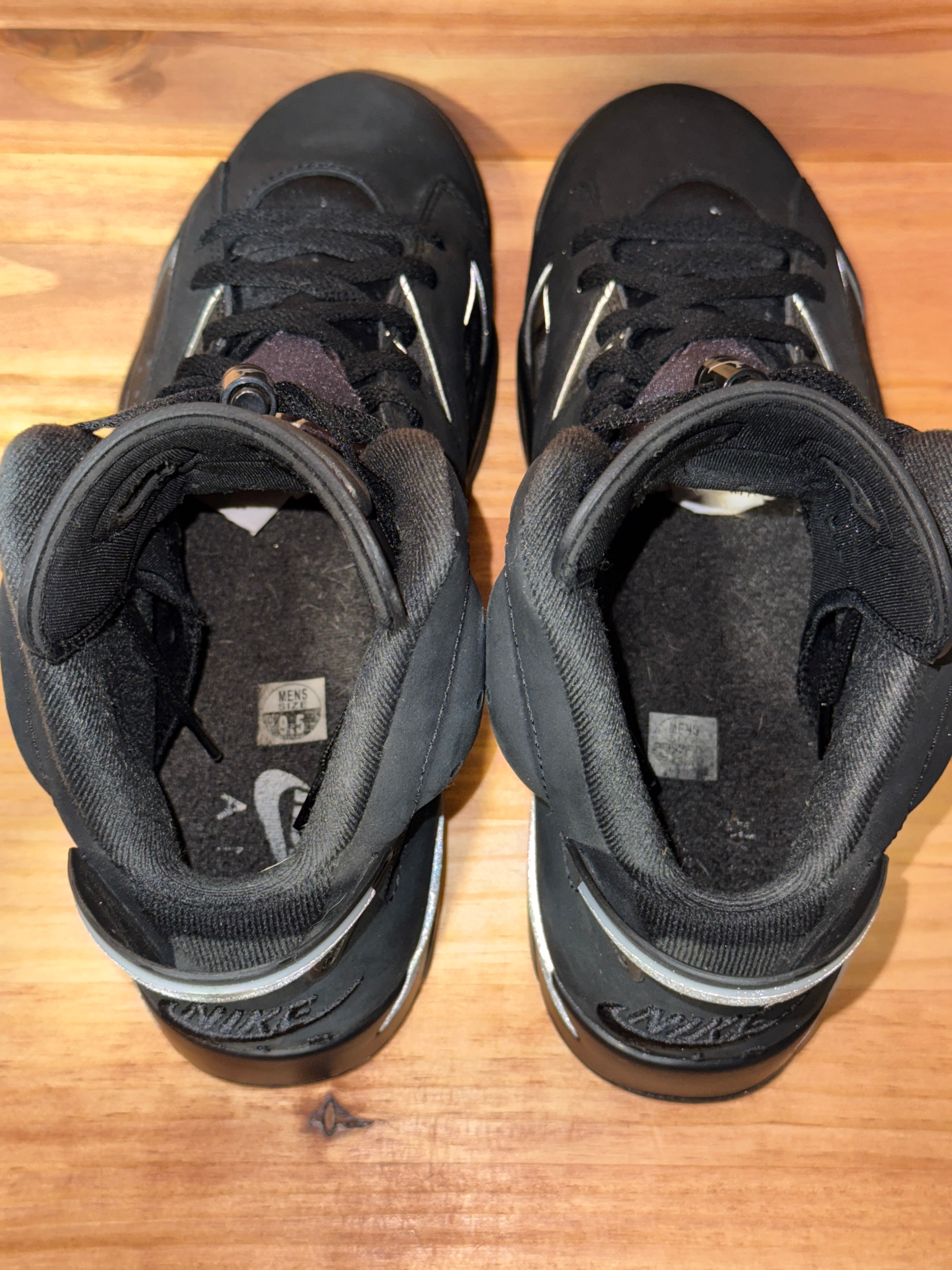 Jordan 6 Retro Cap and Gown