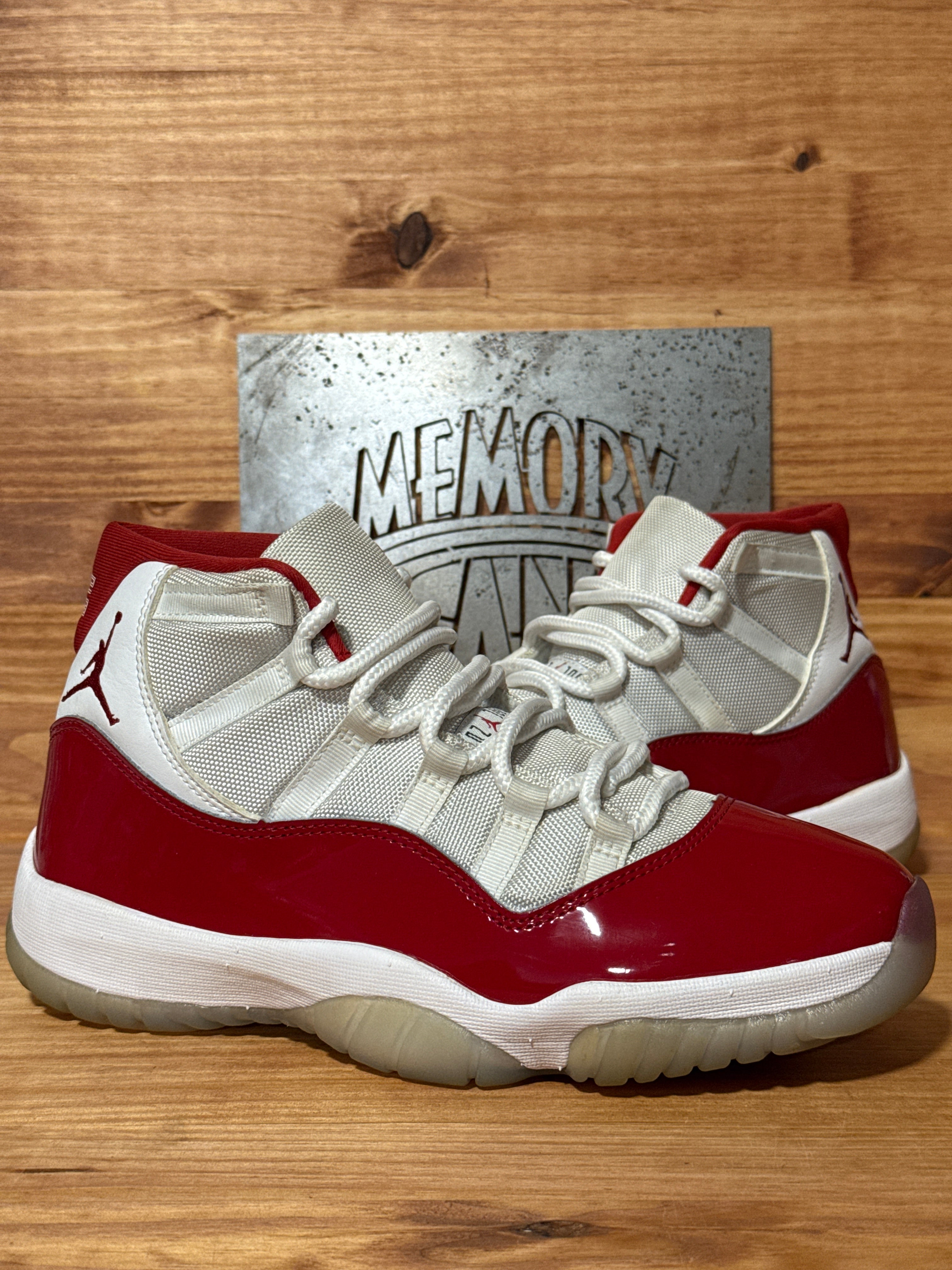 Jordan 11 Retro Cherry (2022)