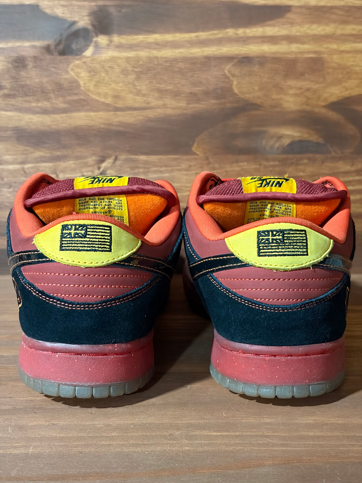 Nike SB Dunk Low Hawaii