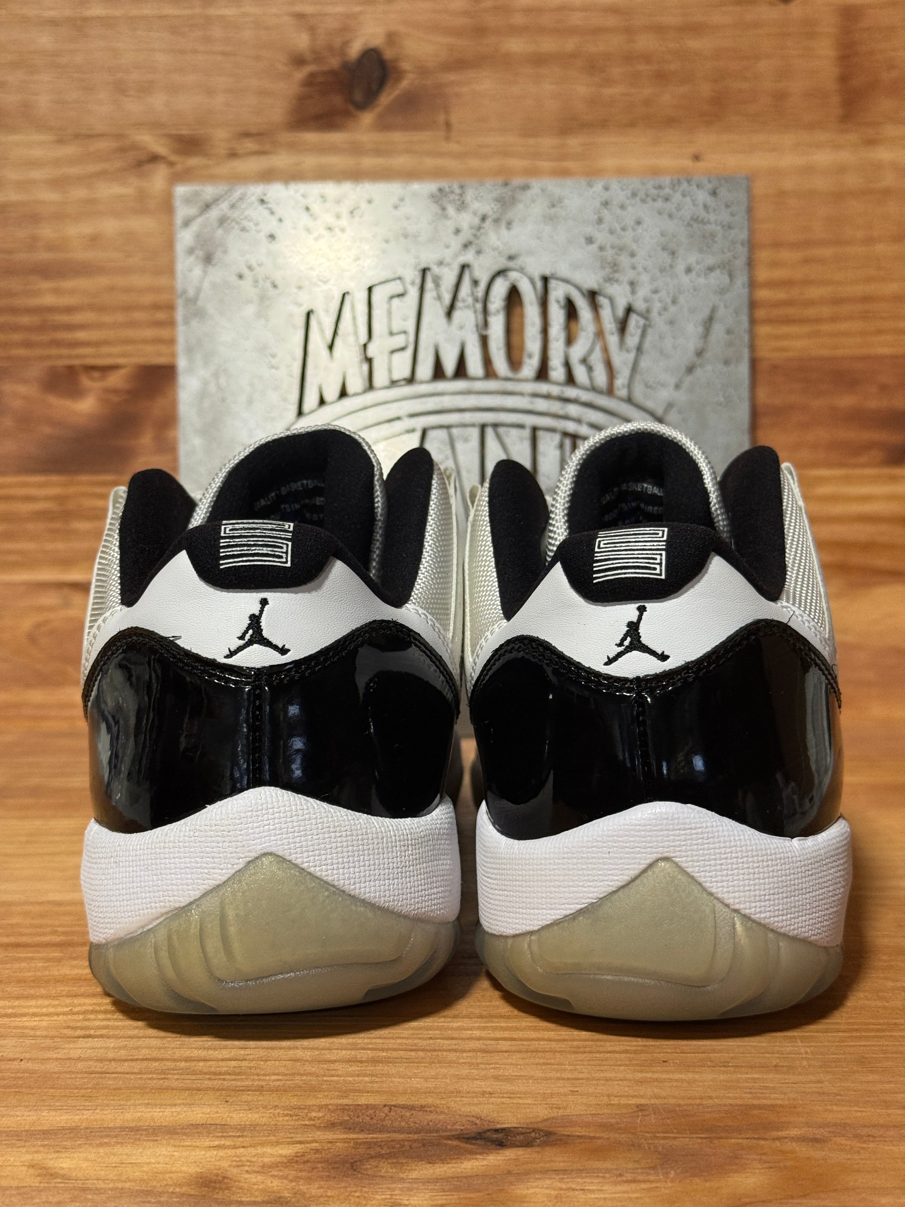 Jordan 11 Retro Low Concord