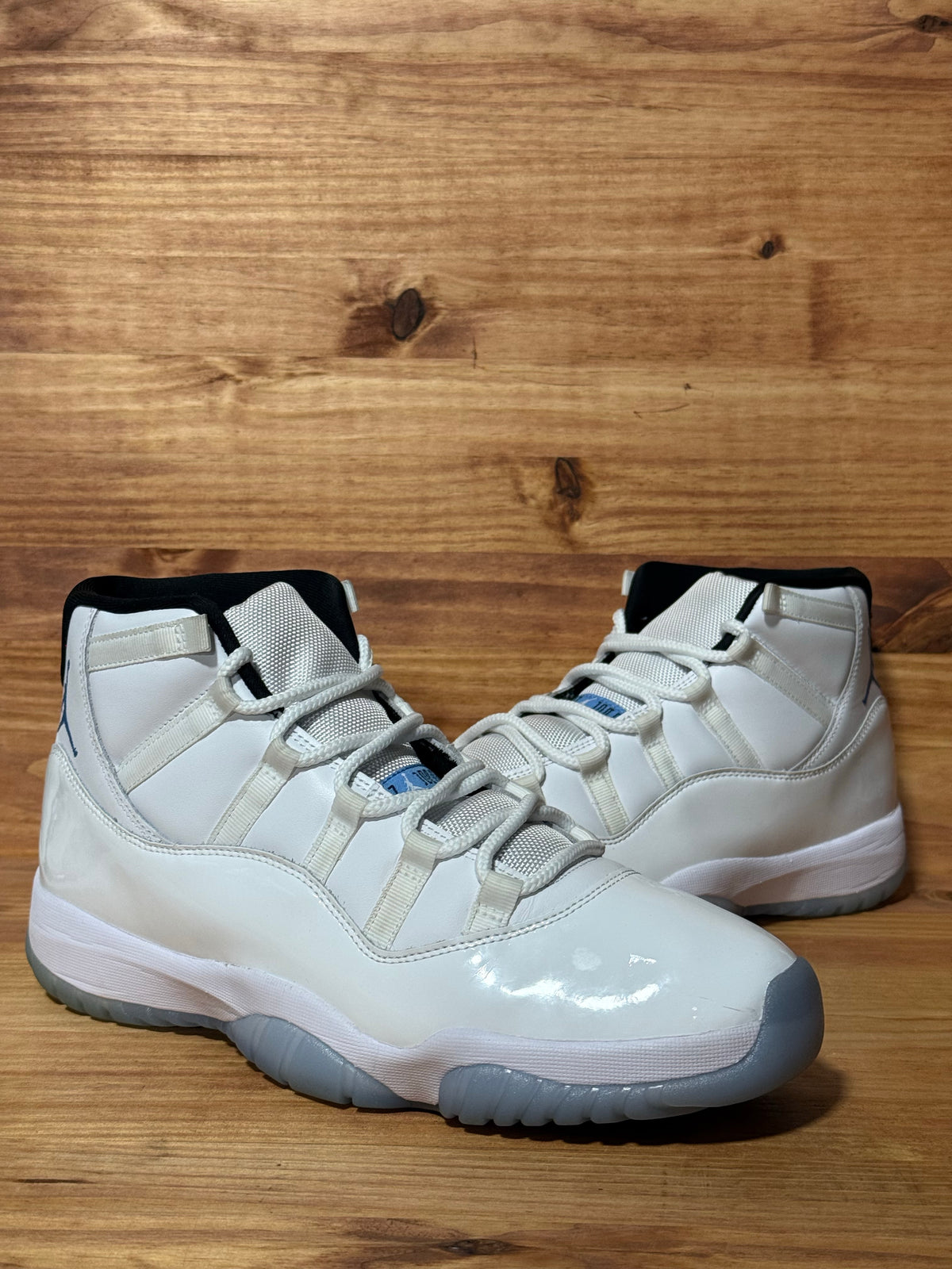 Jordan 11 Retro Legend Blue (2024)