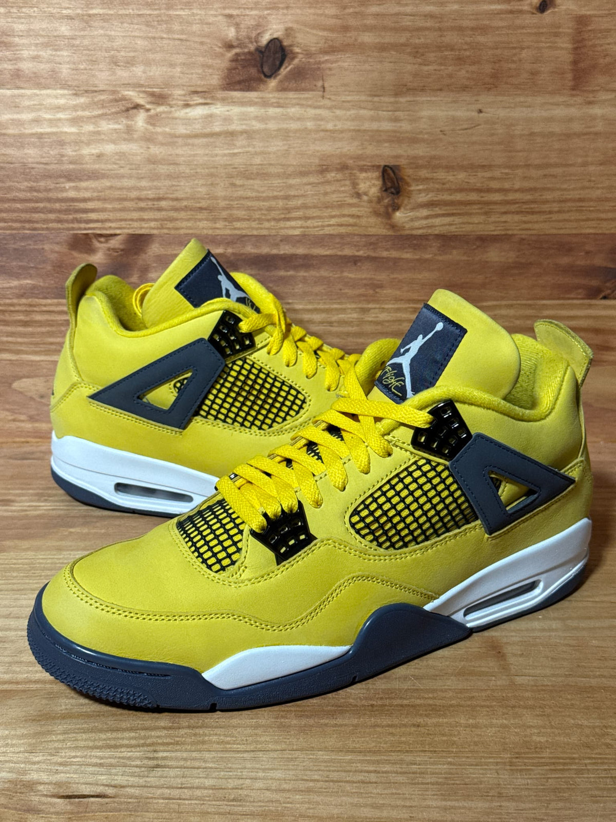 Jordan 4 Retro Lightning (2021) - Size 12