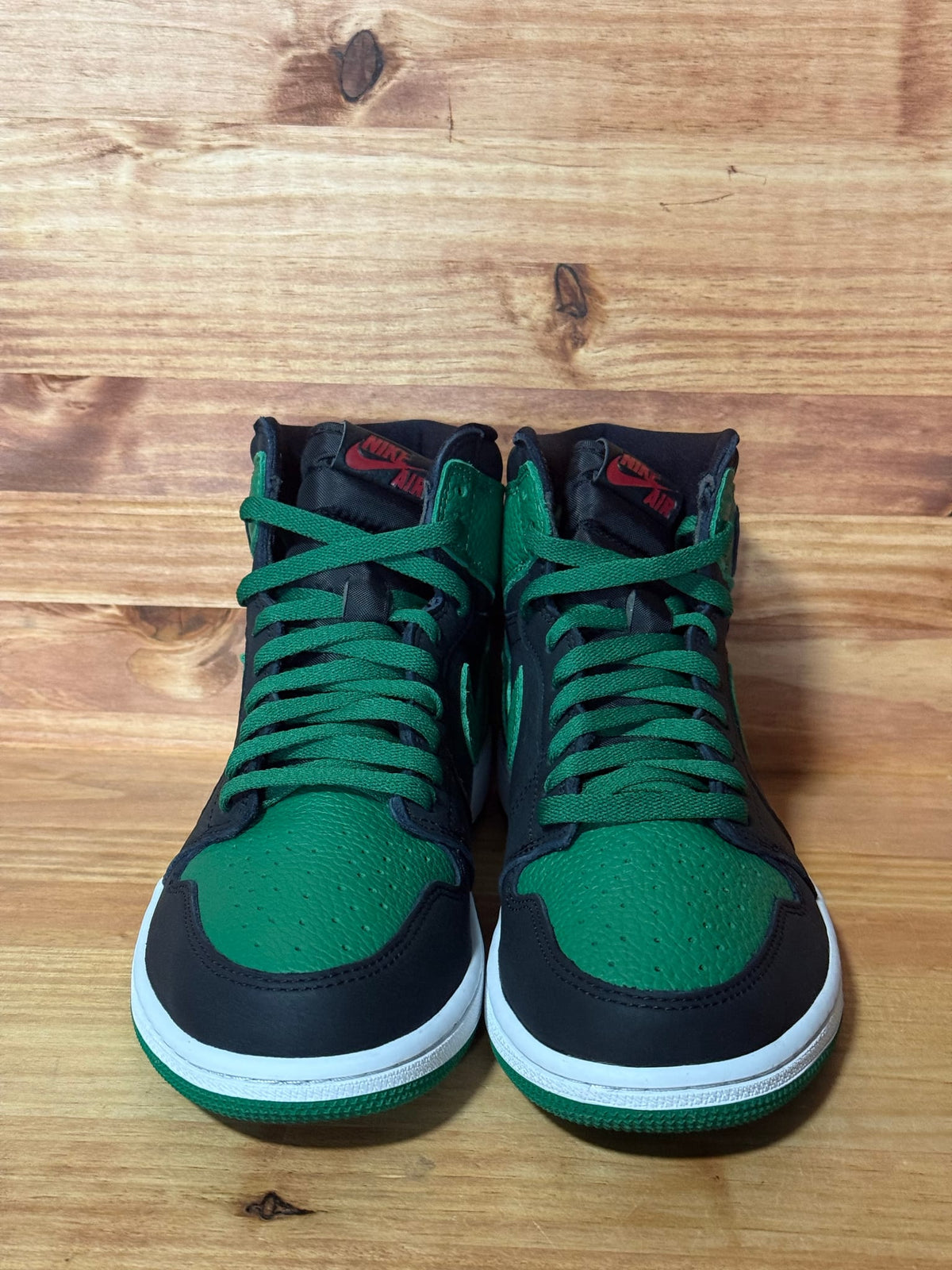 Jordan 1 Retro High Pine Green Black - Size 9.5